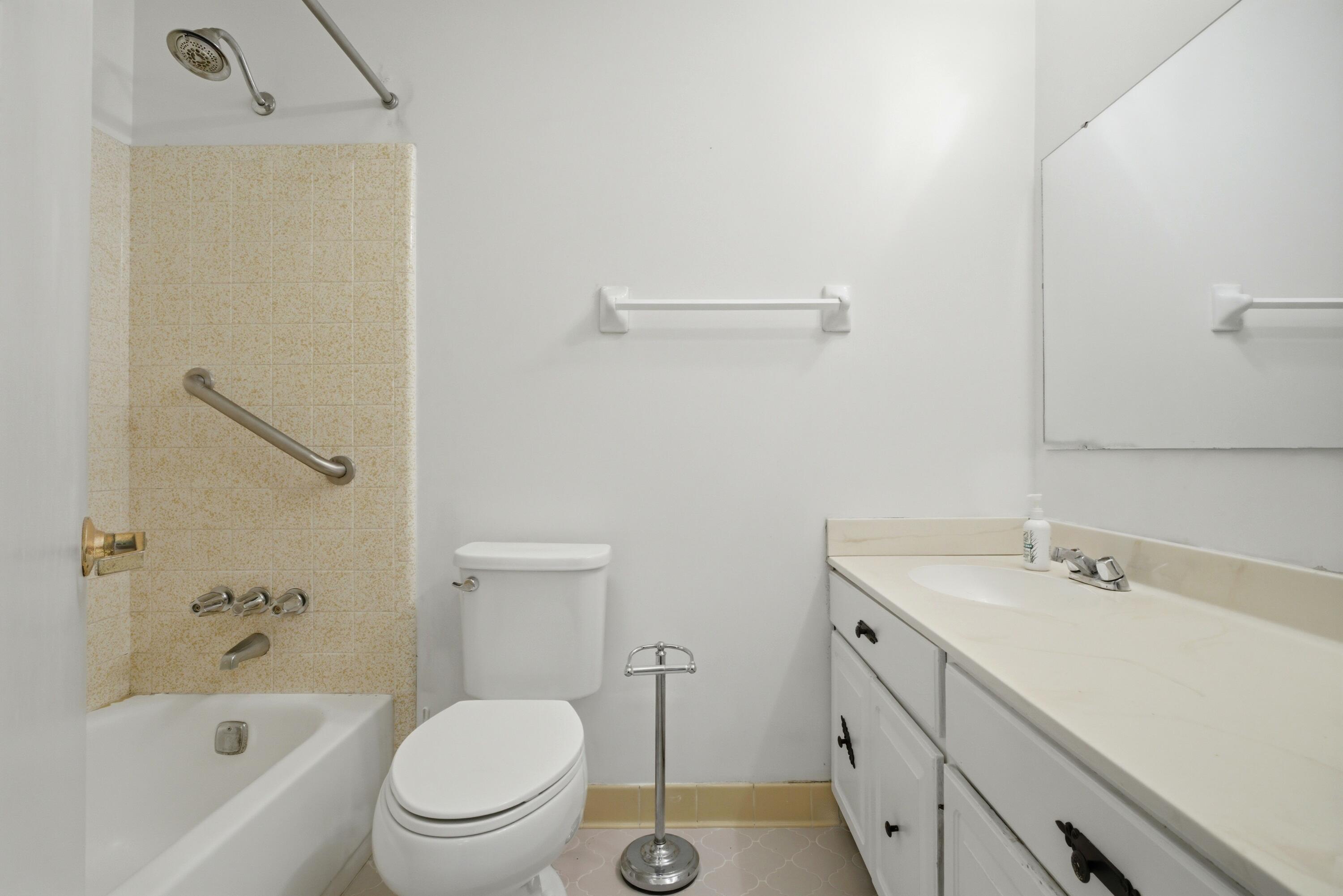 SANTA ROSA SHORES - Residential