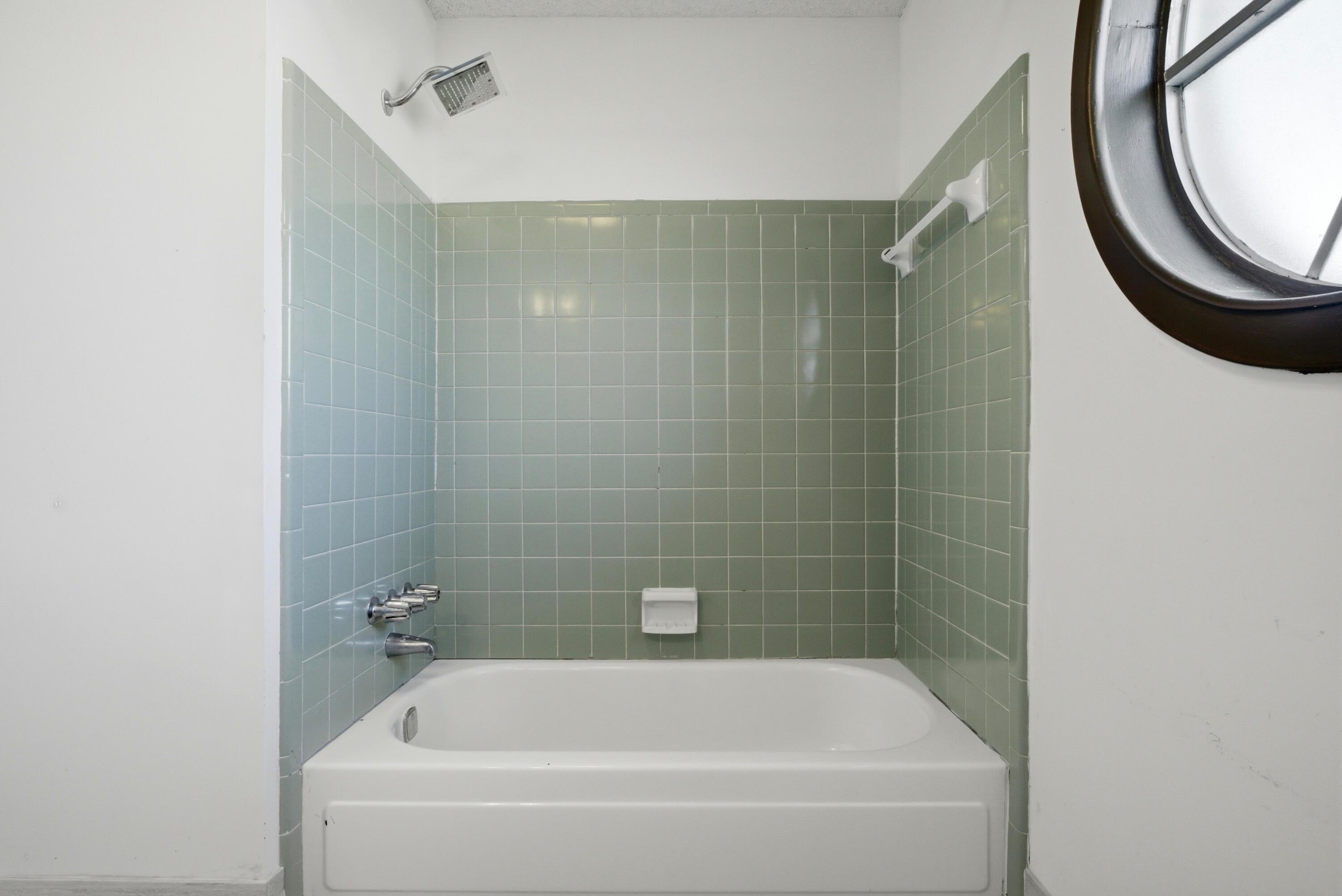 SANTA ROSA SHORES - Residential