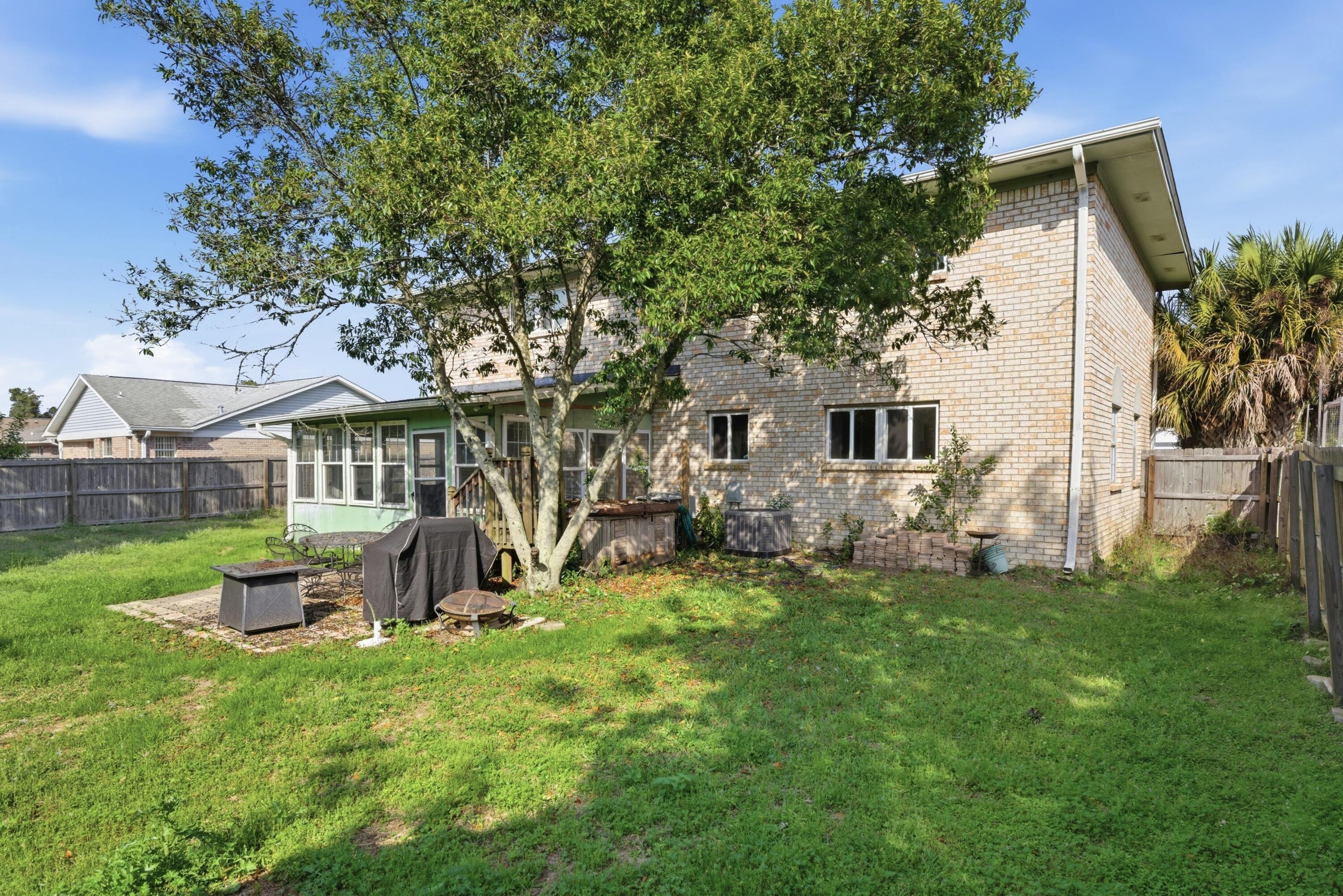 SANTA ROSA SHORES - Residential