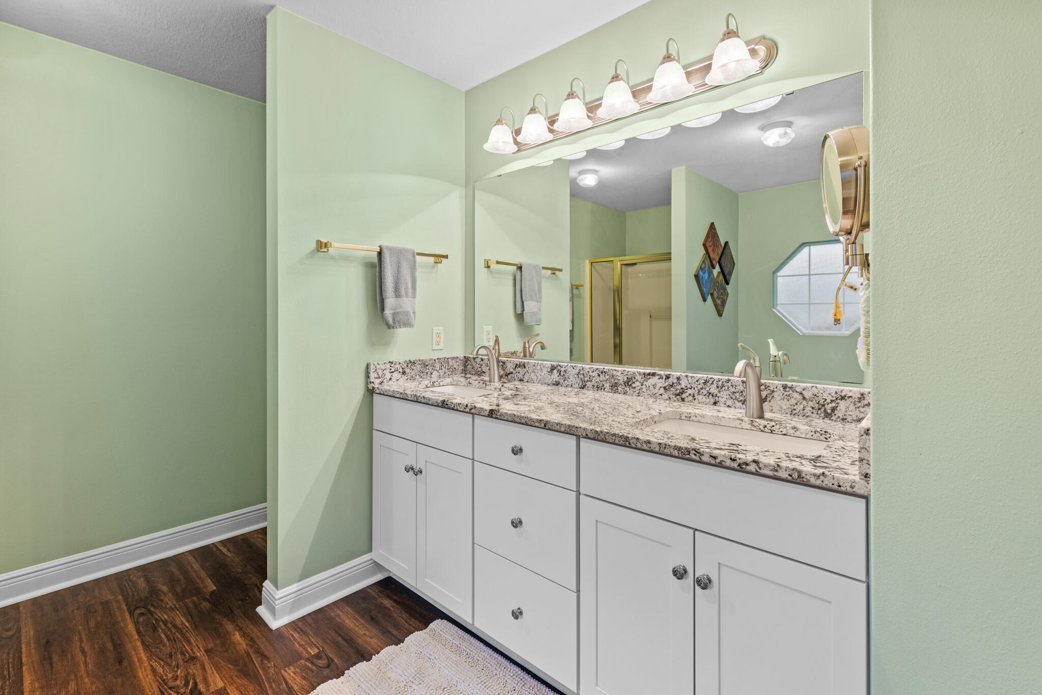 FOX VALLEY - Residential