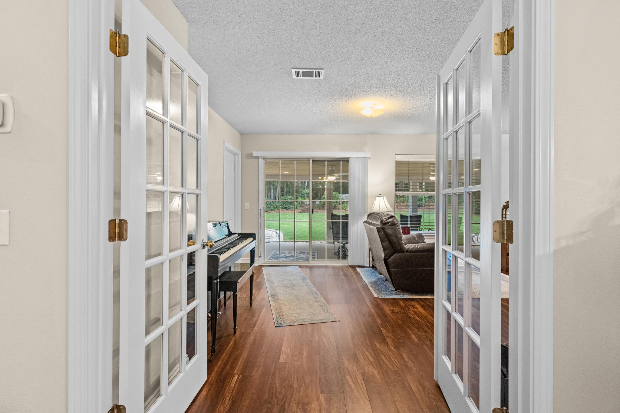 FOX VALLEY - Residential