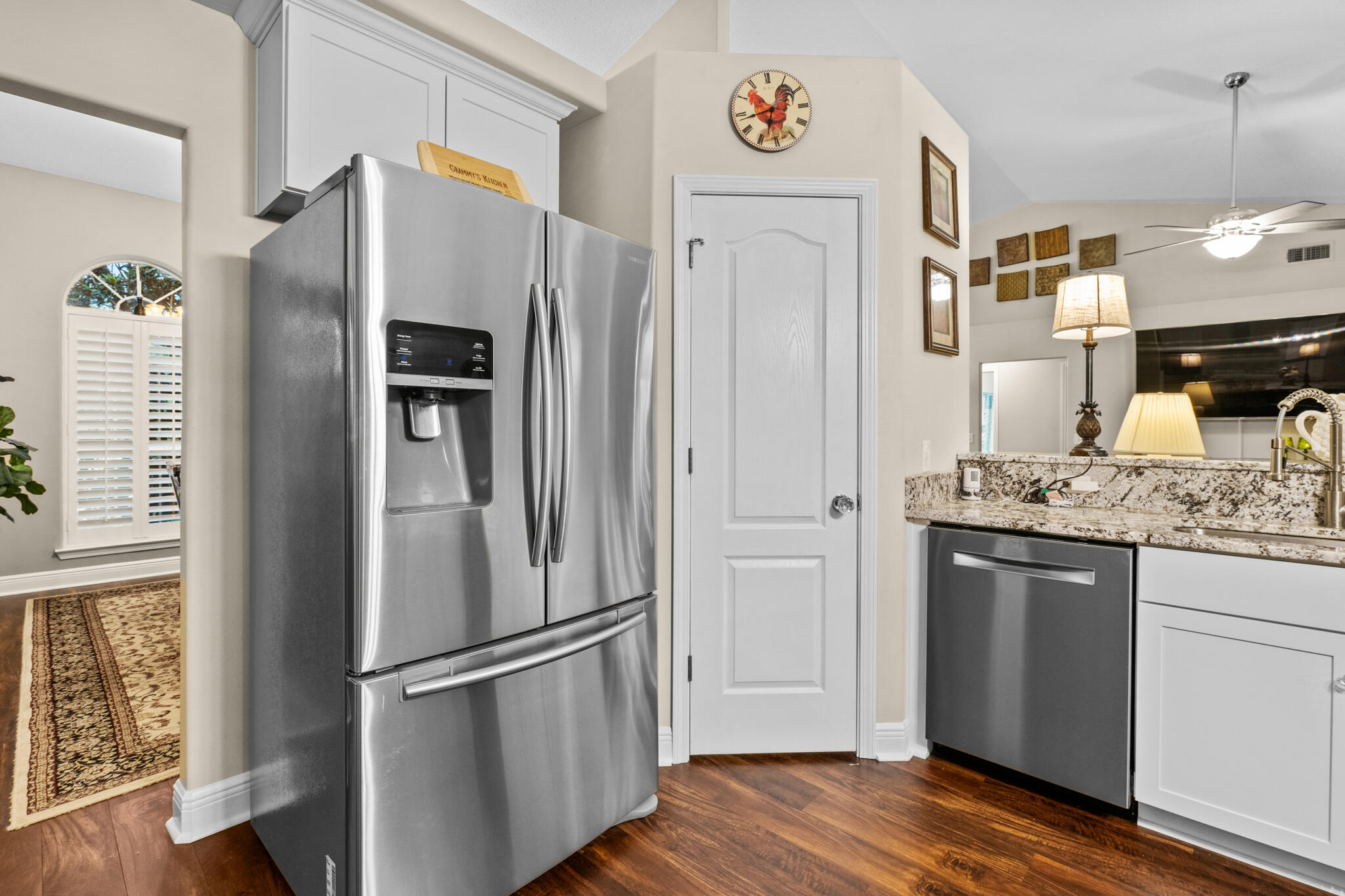 FOX VALLEY - Residential