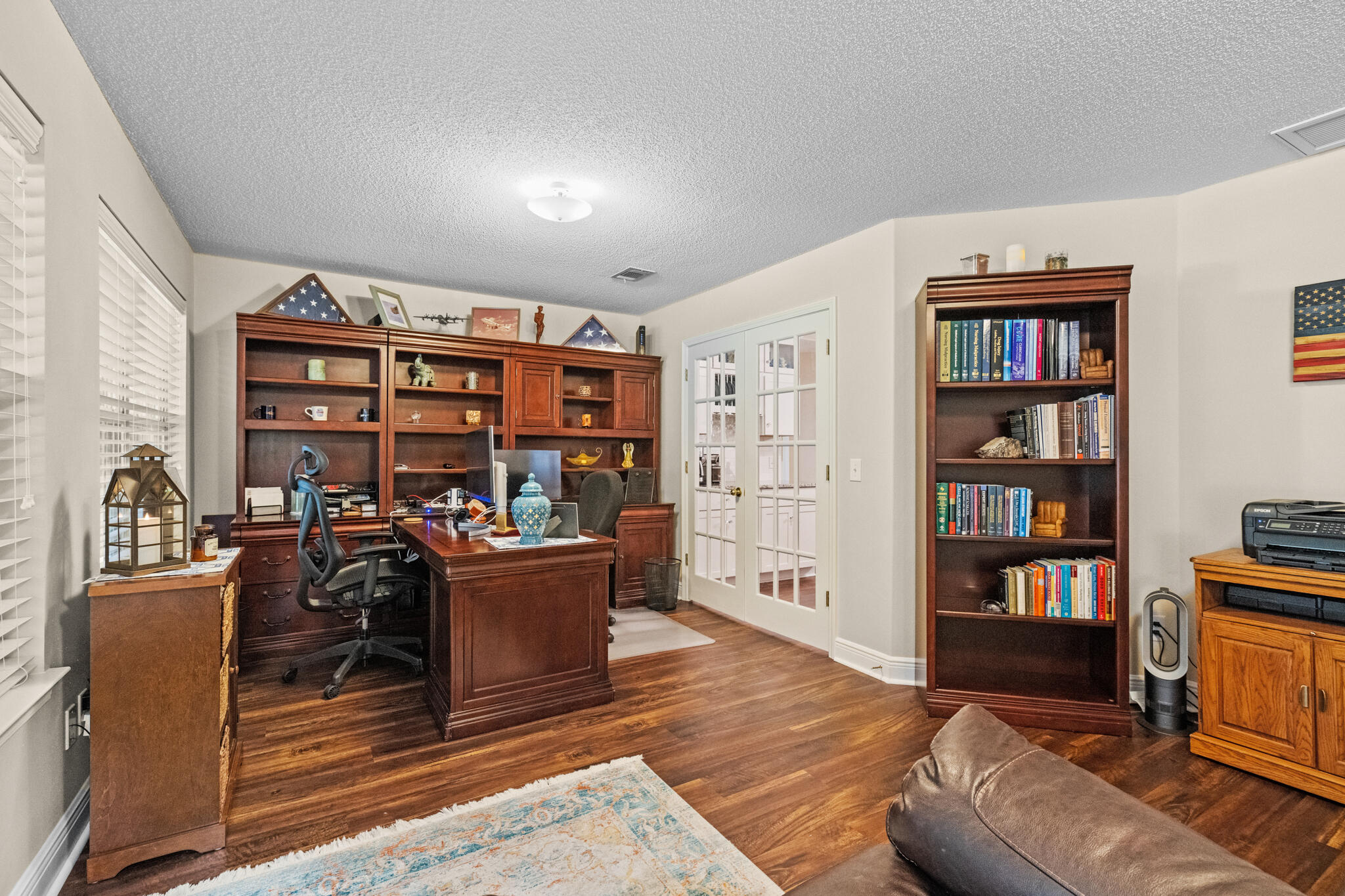 FOX VALLEY - Residential