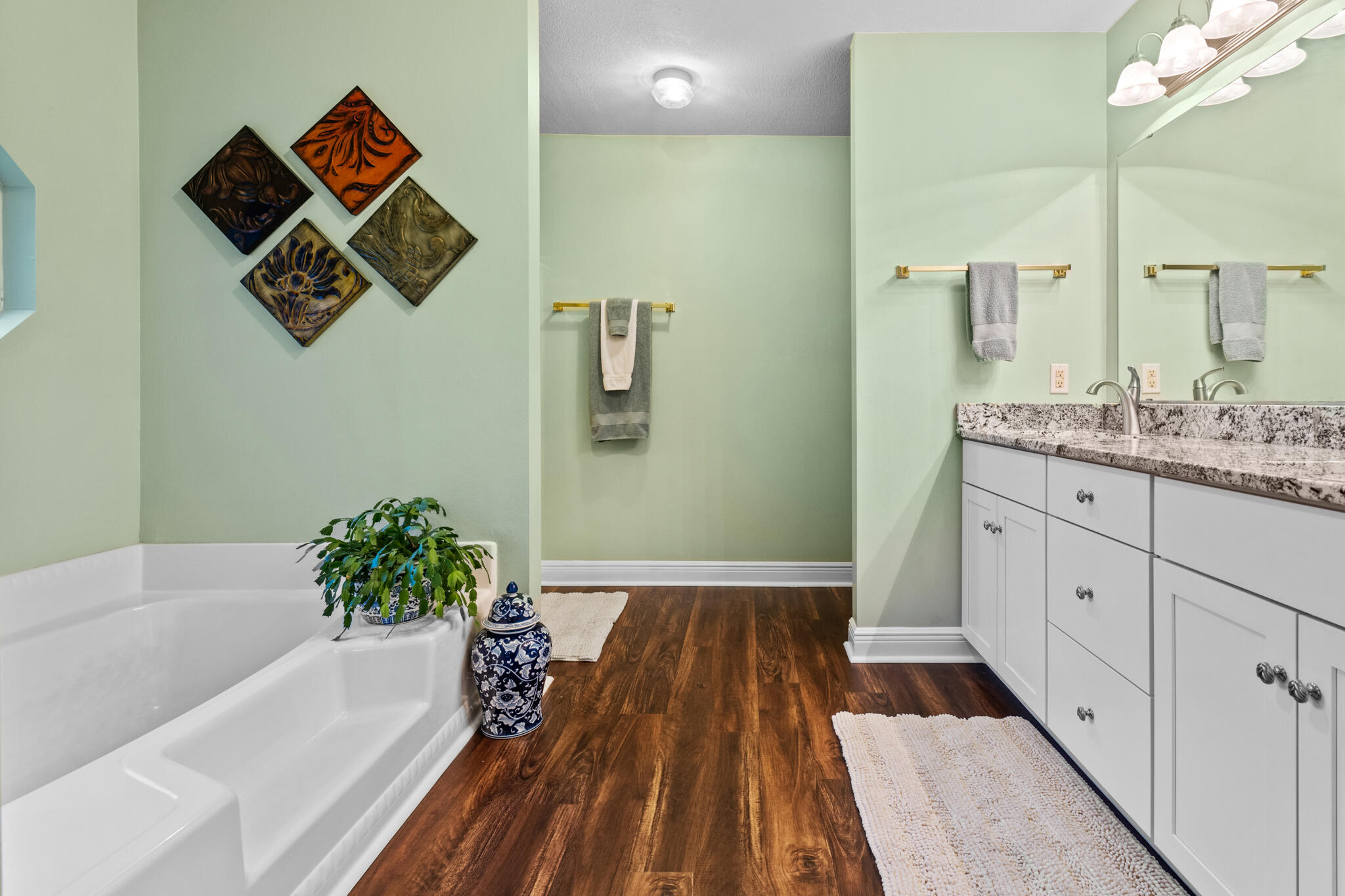 FOX VALLEY - Residential