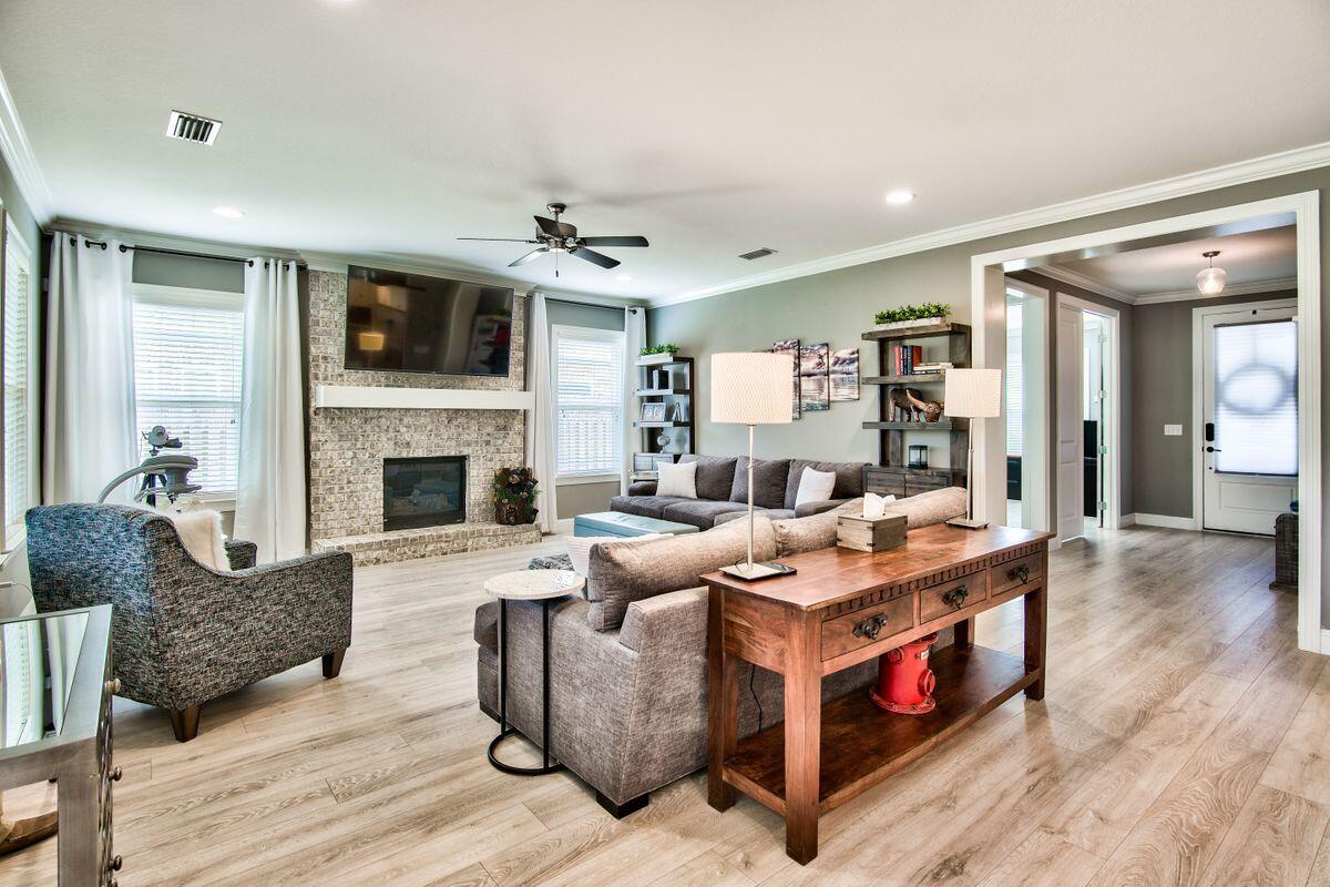 HAMMOCK BAY - Residential