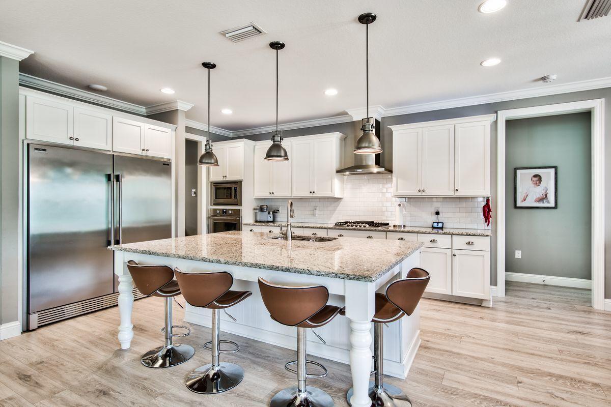 HAMMOCK BAY - Residential