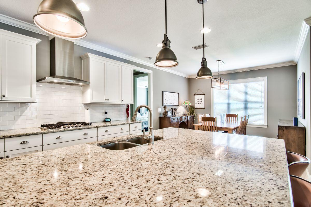 HAMMOCK BAY - Residential