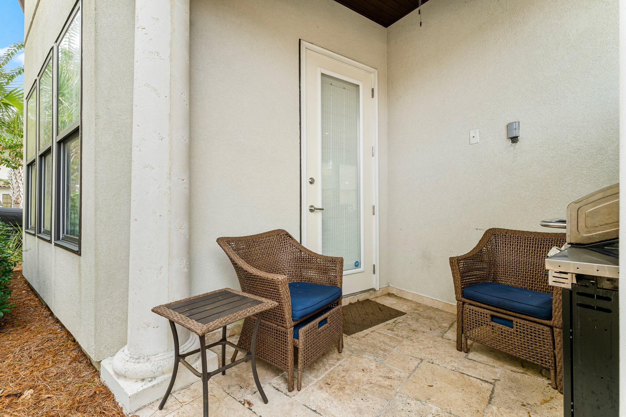 VILLA LAGO - Residential Lease