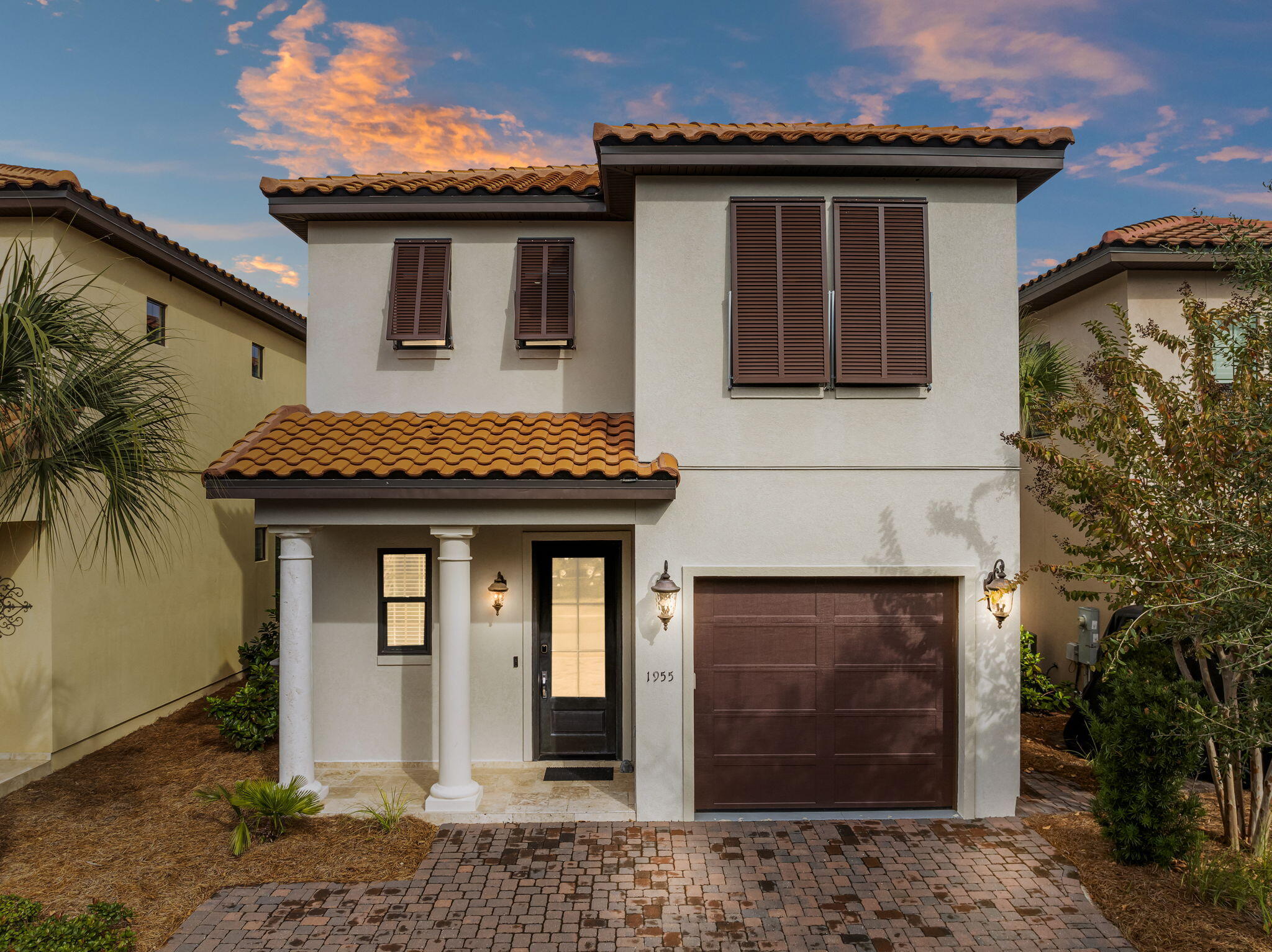 VILLA LAGO - Residential Lease