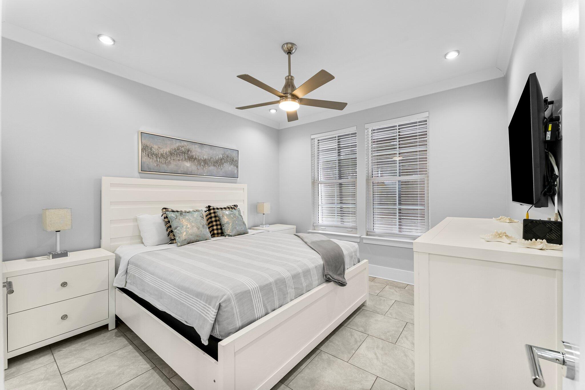 VILLA LAGO - Residential Lease