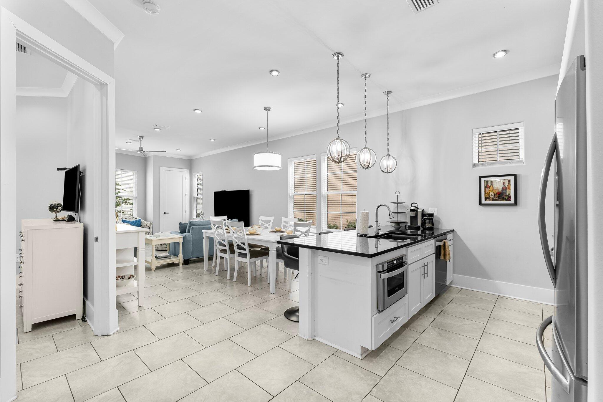 VILLA LAGO - Residential Lease