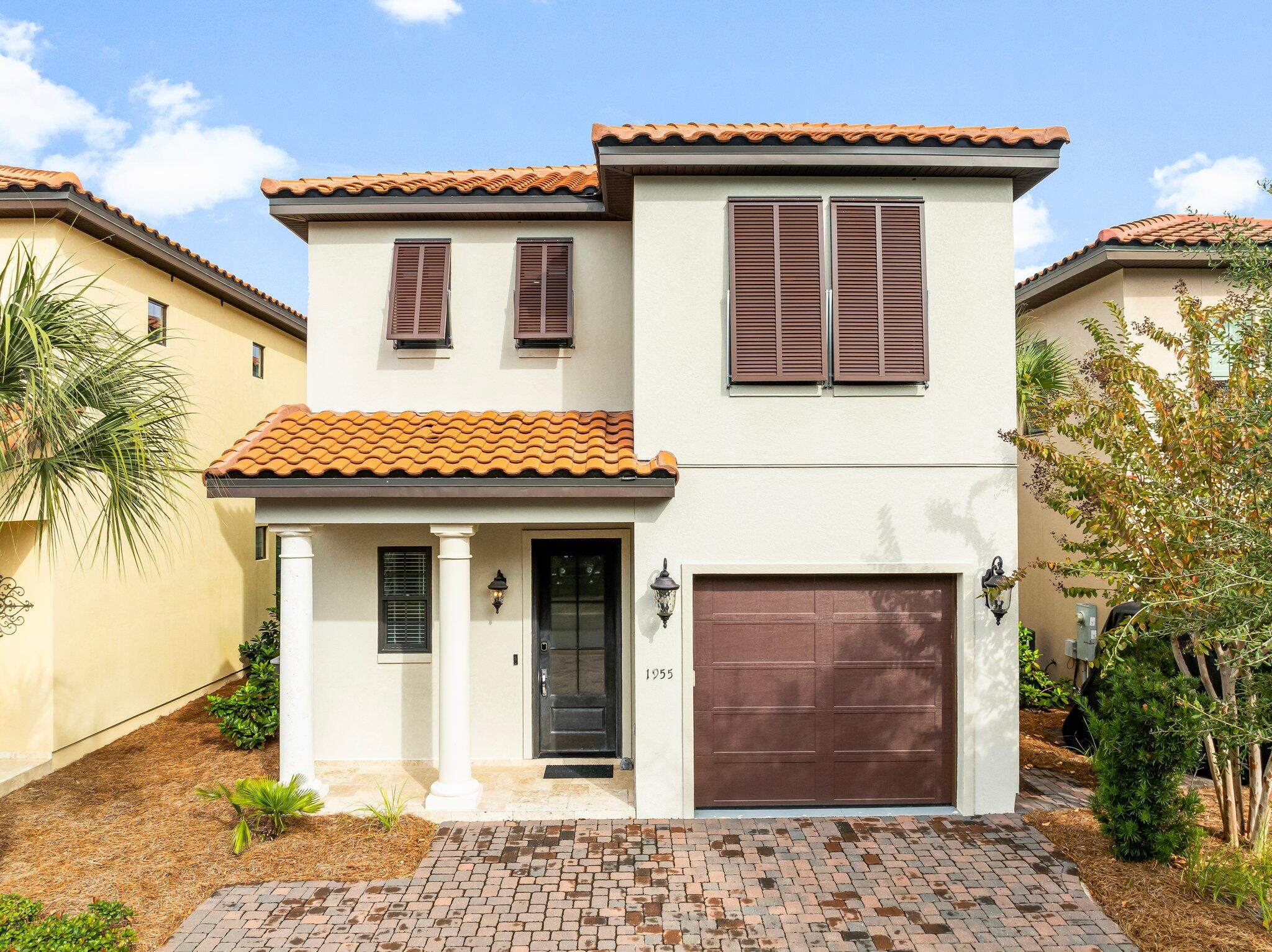 VILLA LAGO - Residential Lease