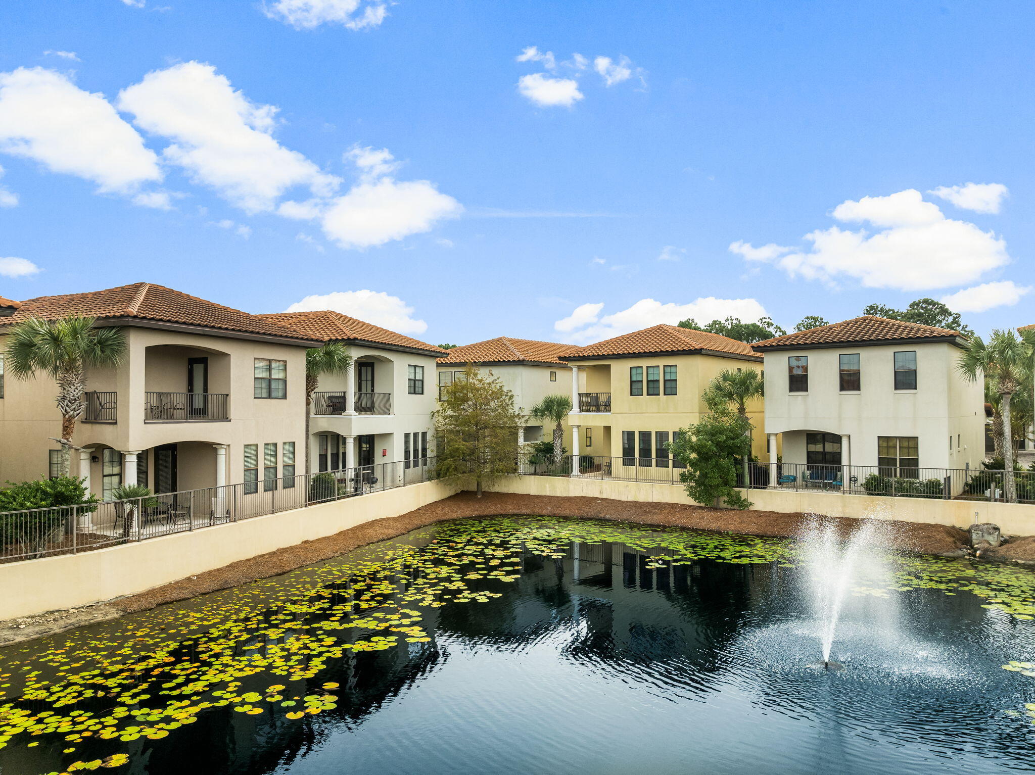 VILLA LAGO - Residential Lease