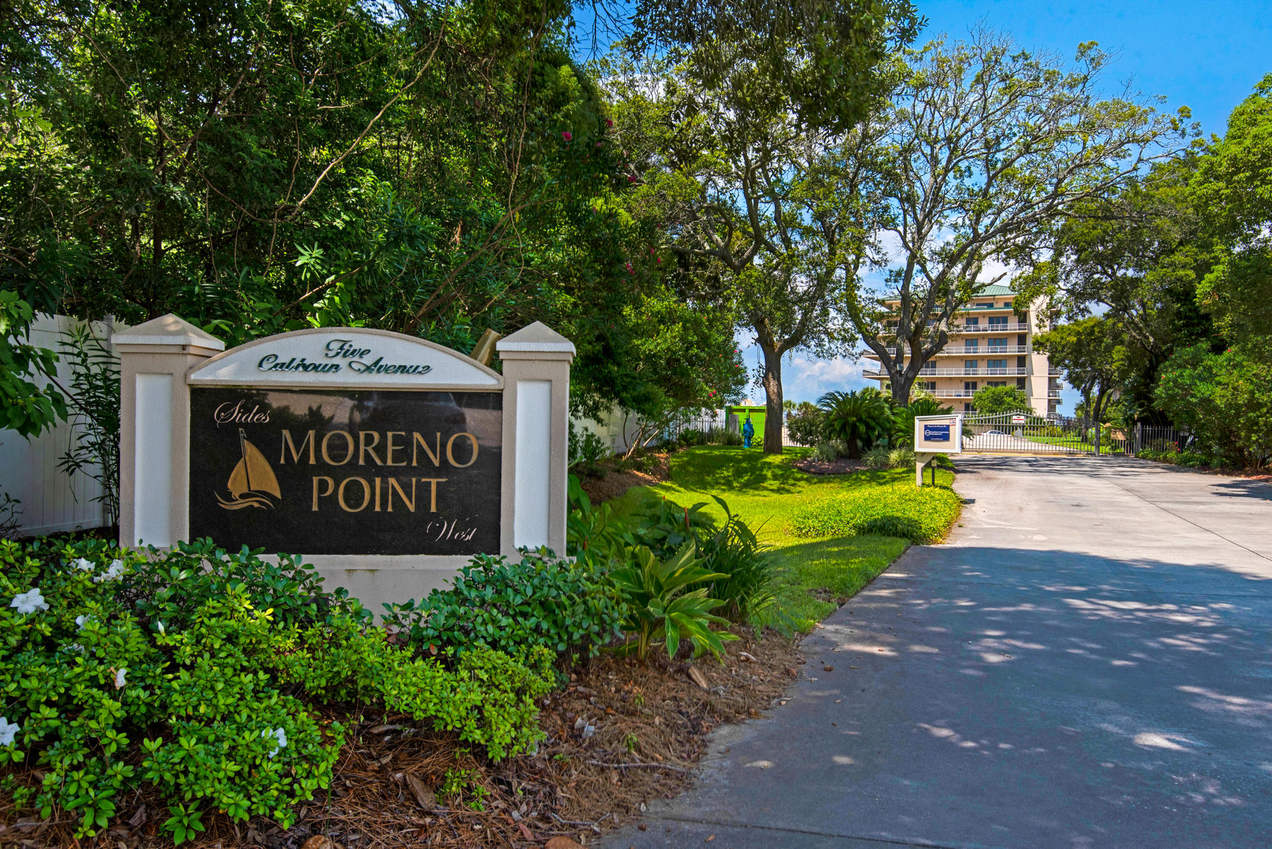 SIDES MORENO POINT WEST - Residential