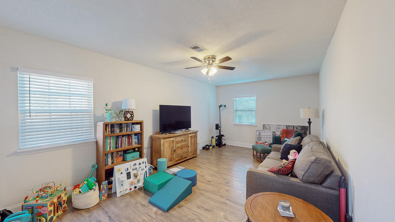 OAKLAND - Residential