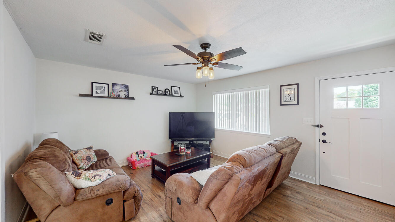 OAKLAND - Residential