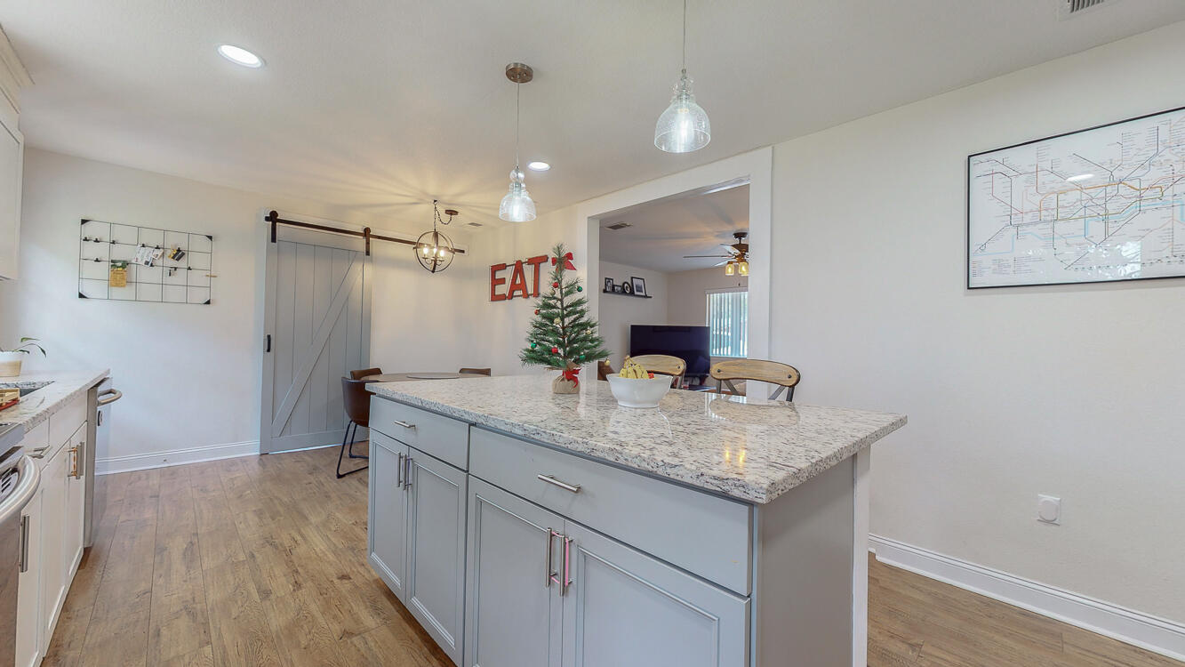 OAKLAND - Residential