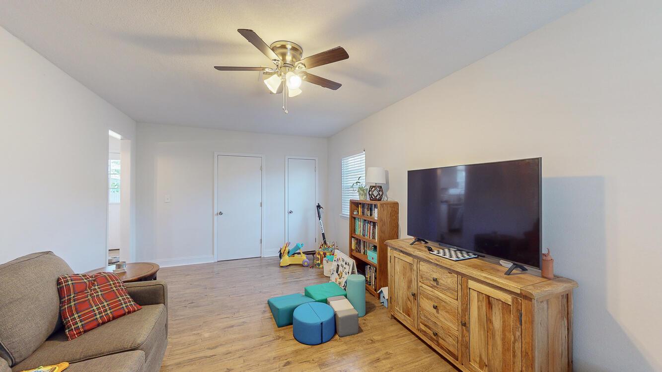 OAKLAND - Residential