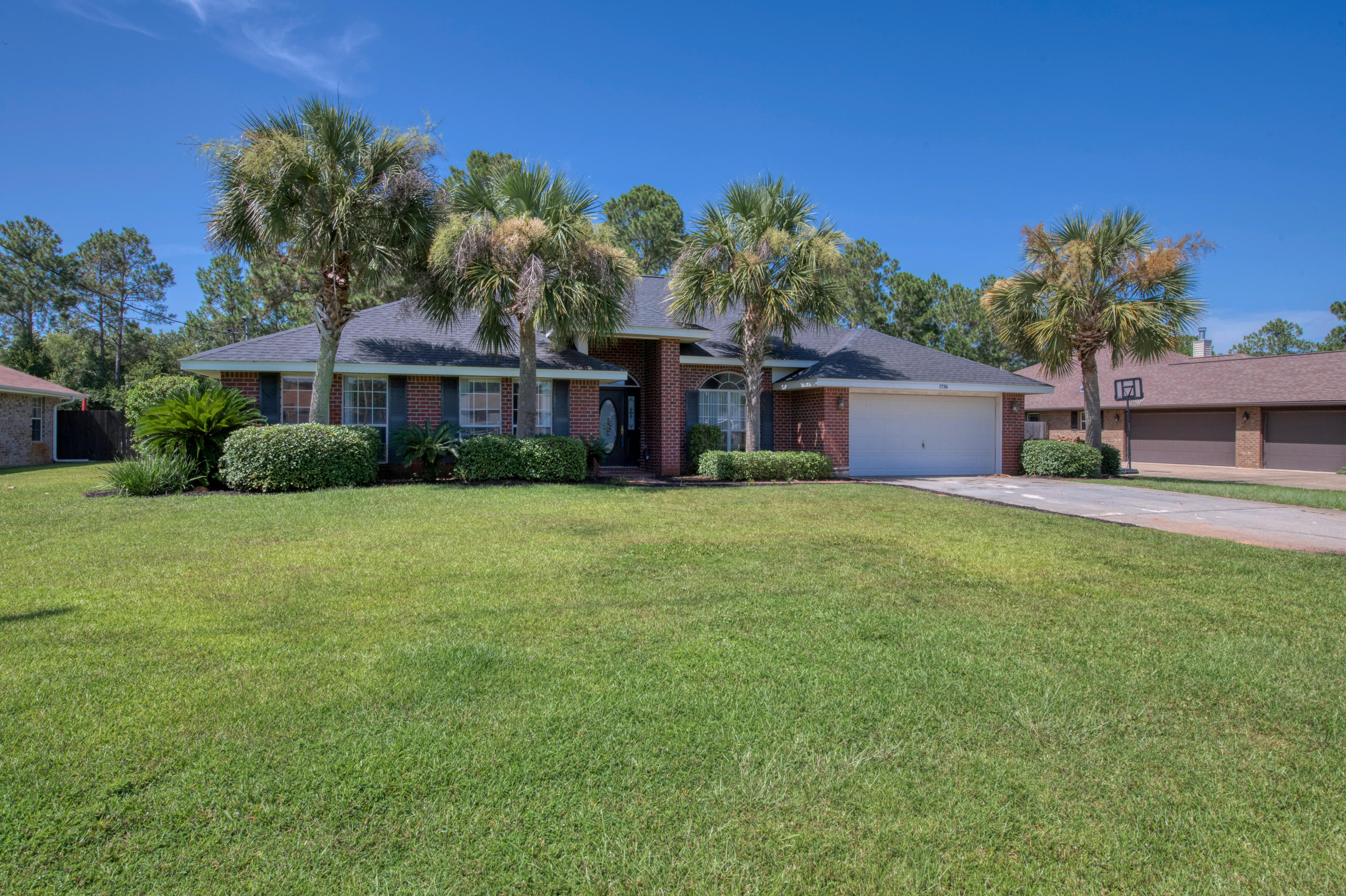 HOLLEY BY THE SEA - Residential