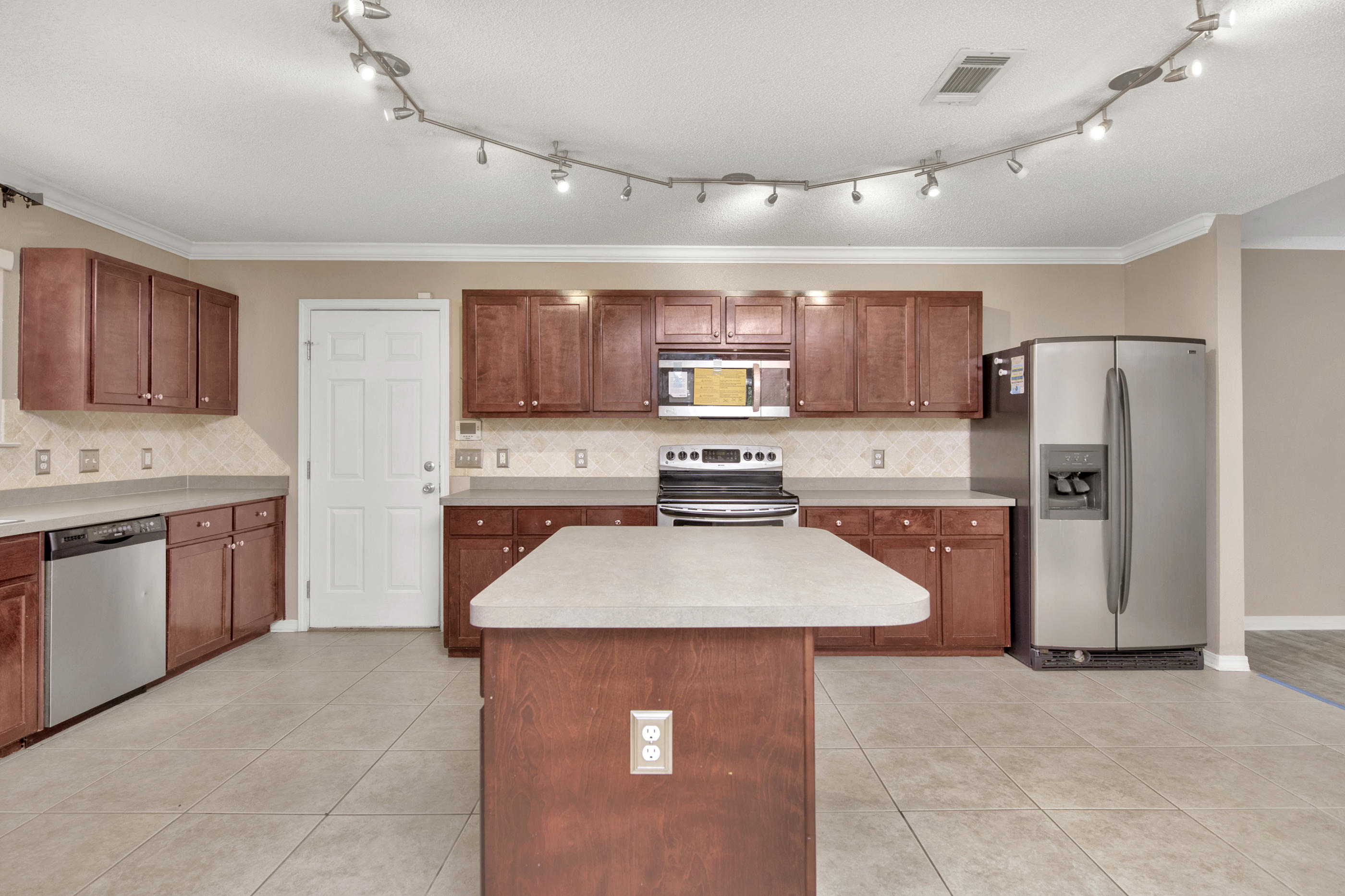 HOLLEY BY THE SEA - Residential