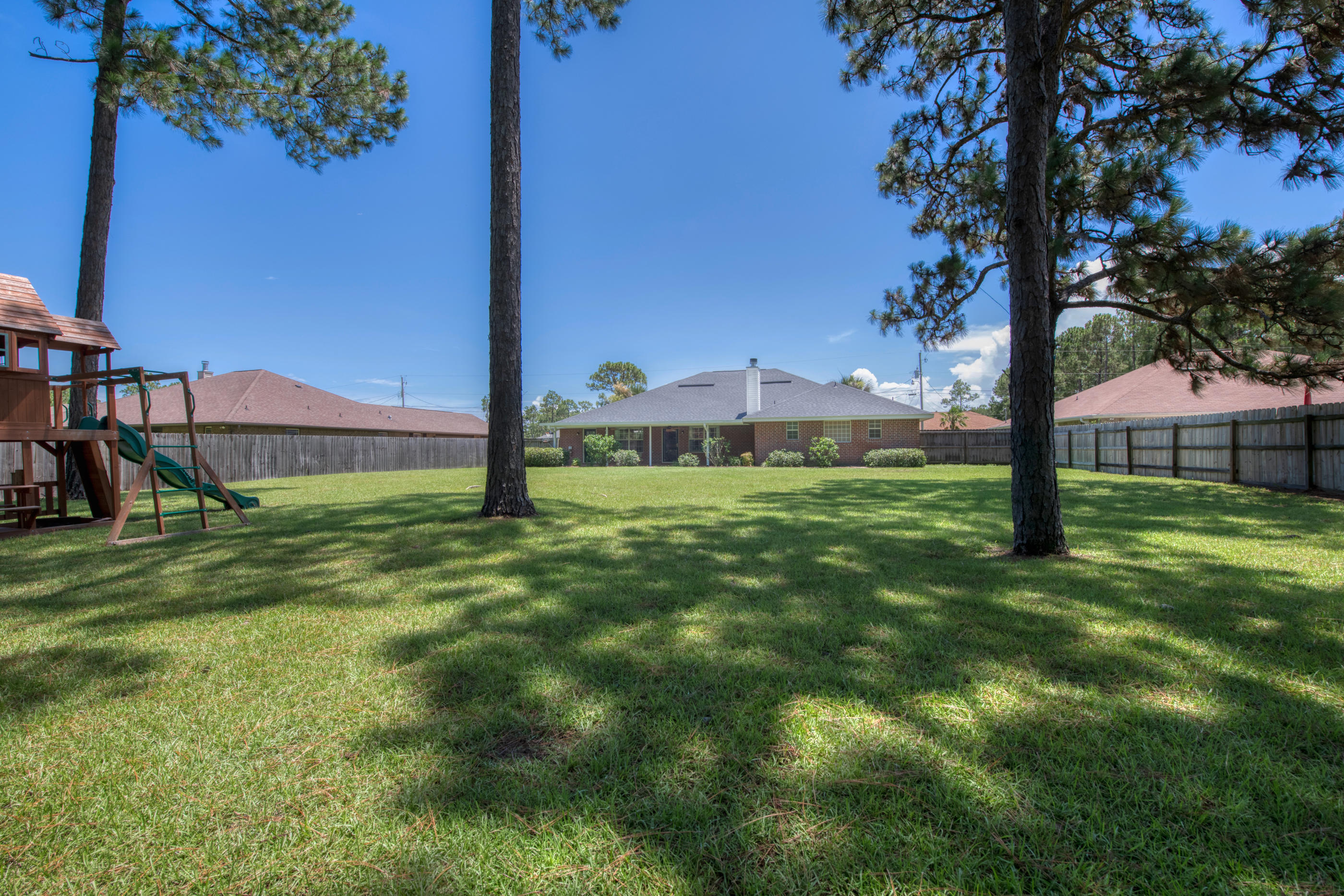 HOLLEY BY THE SEA - Residential