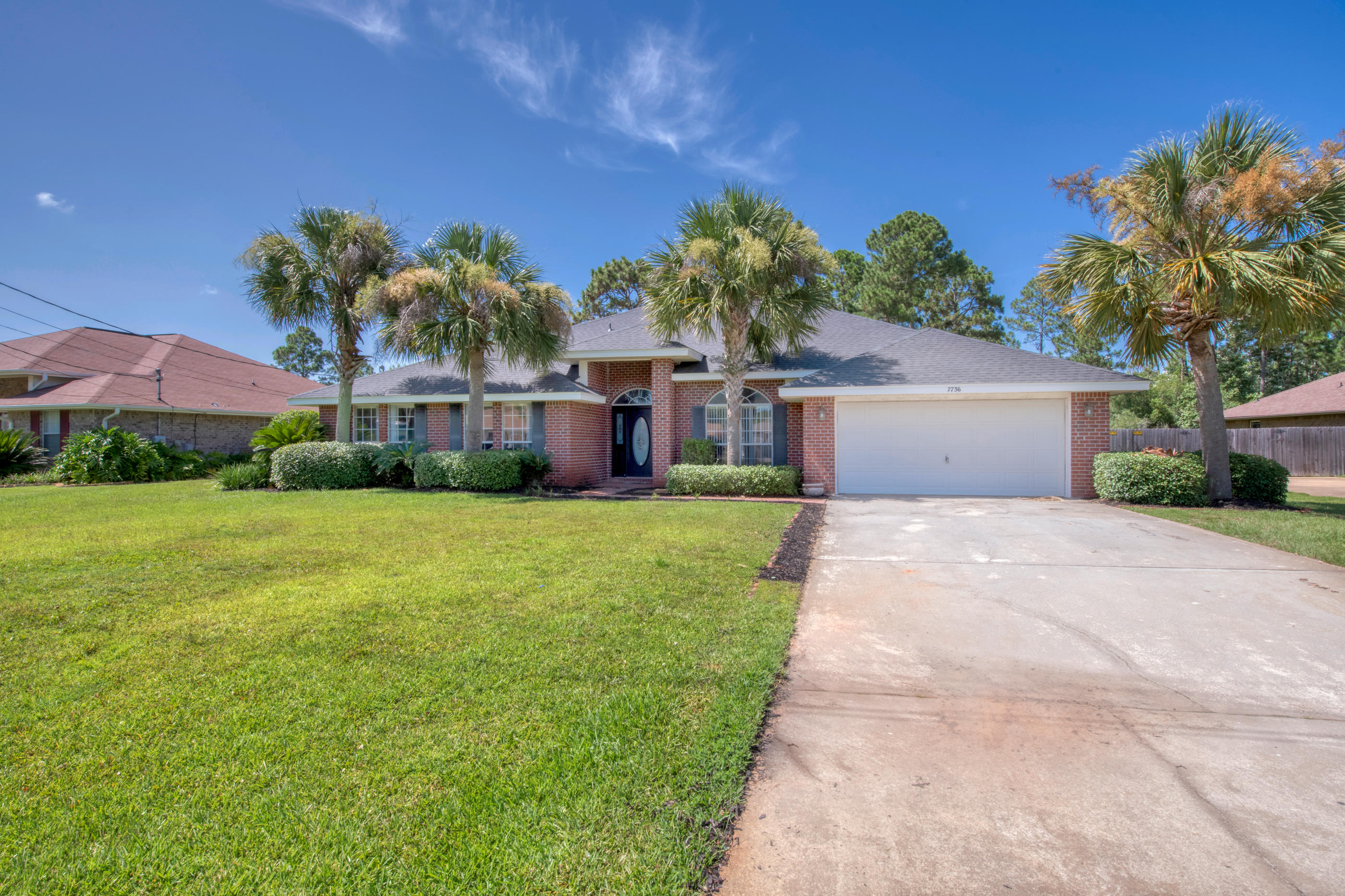 HOLLEY BY THE SEA - Residential