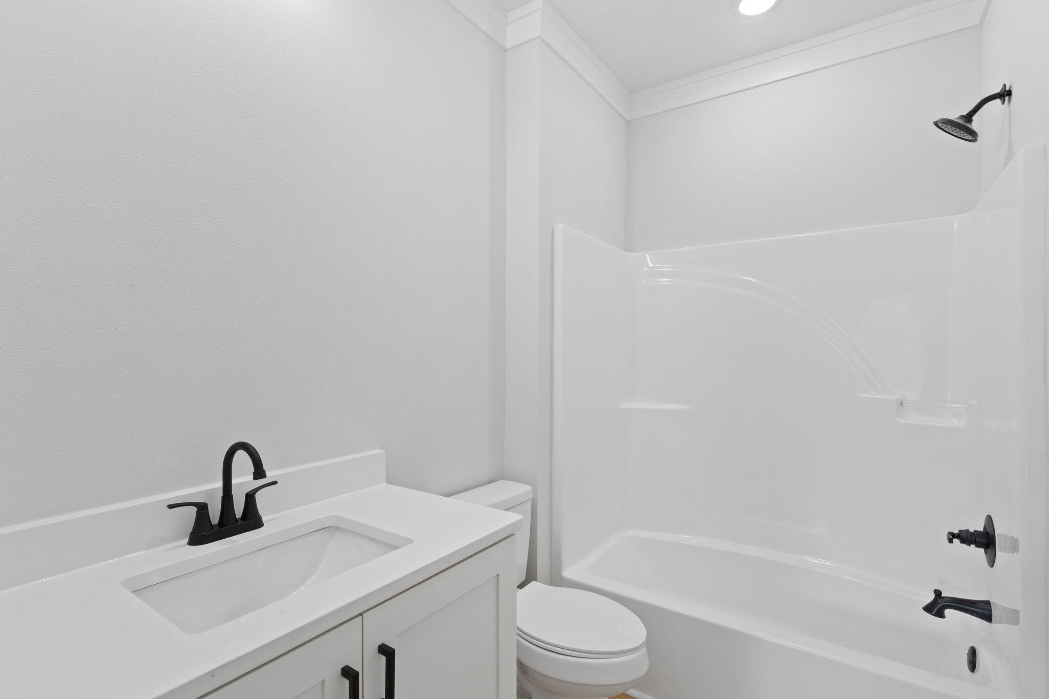 MAGNOLIA BEACH - Residential