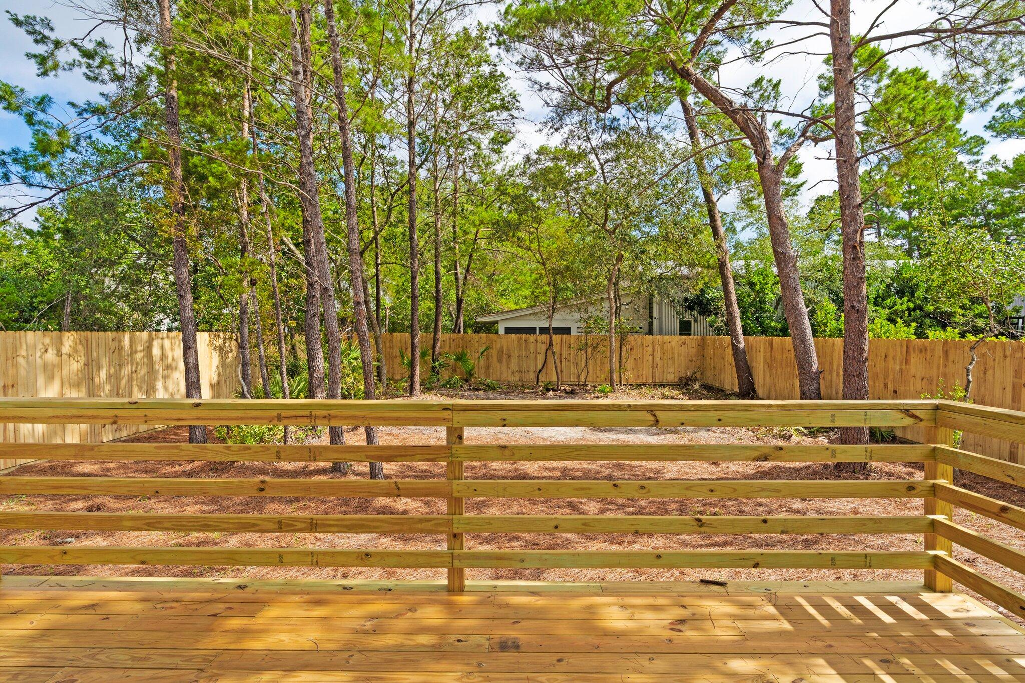 MAGNOLIA BEACH - Residential