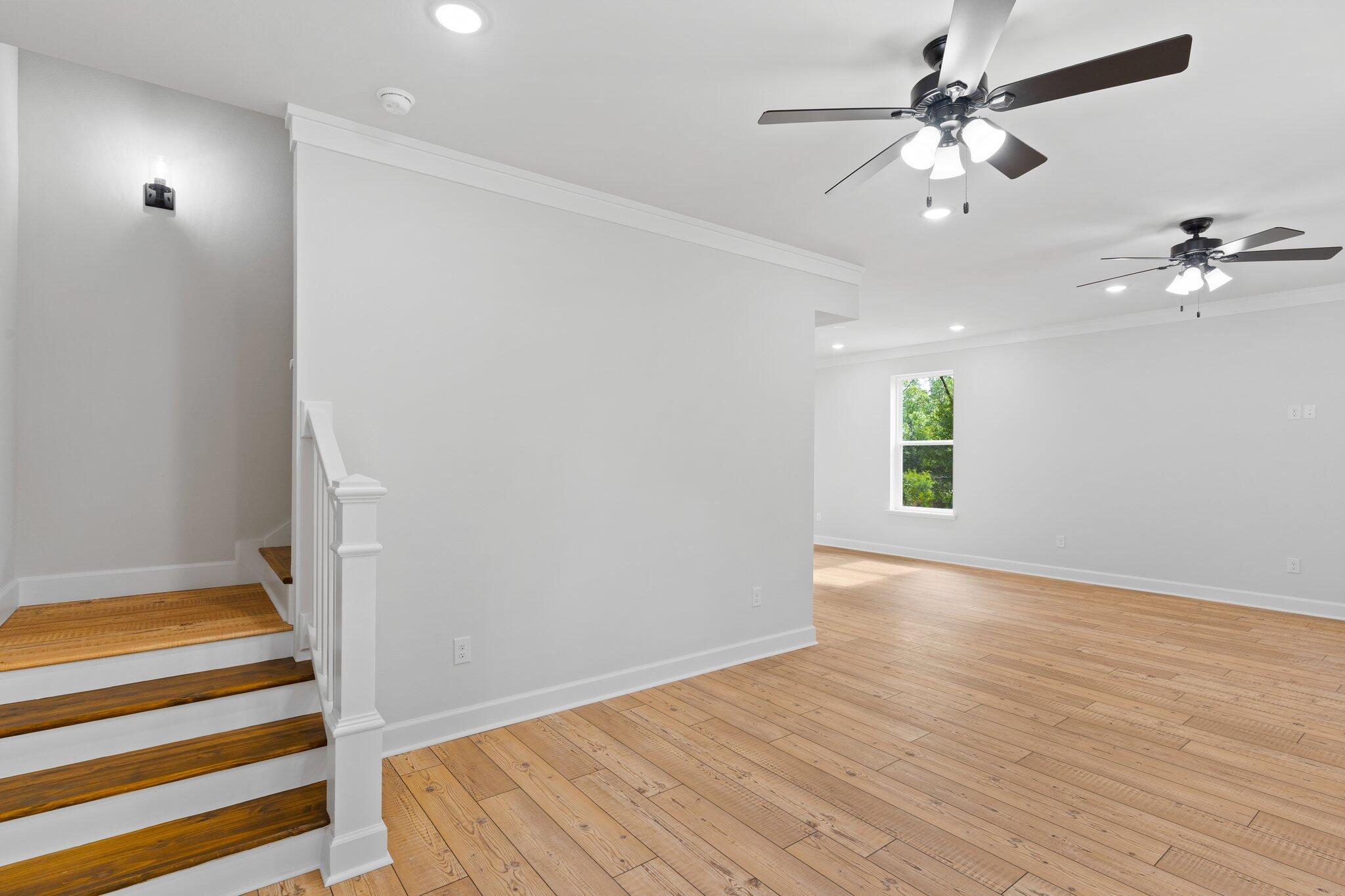 MAGNOLIA BEACH - Residential