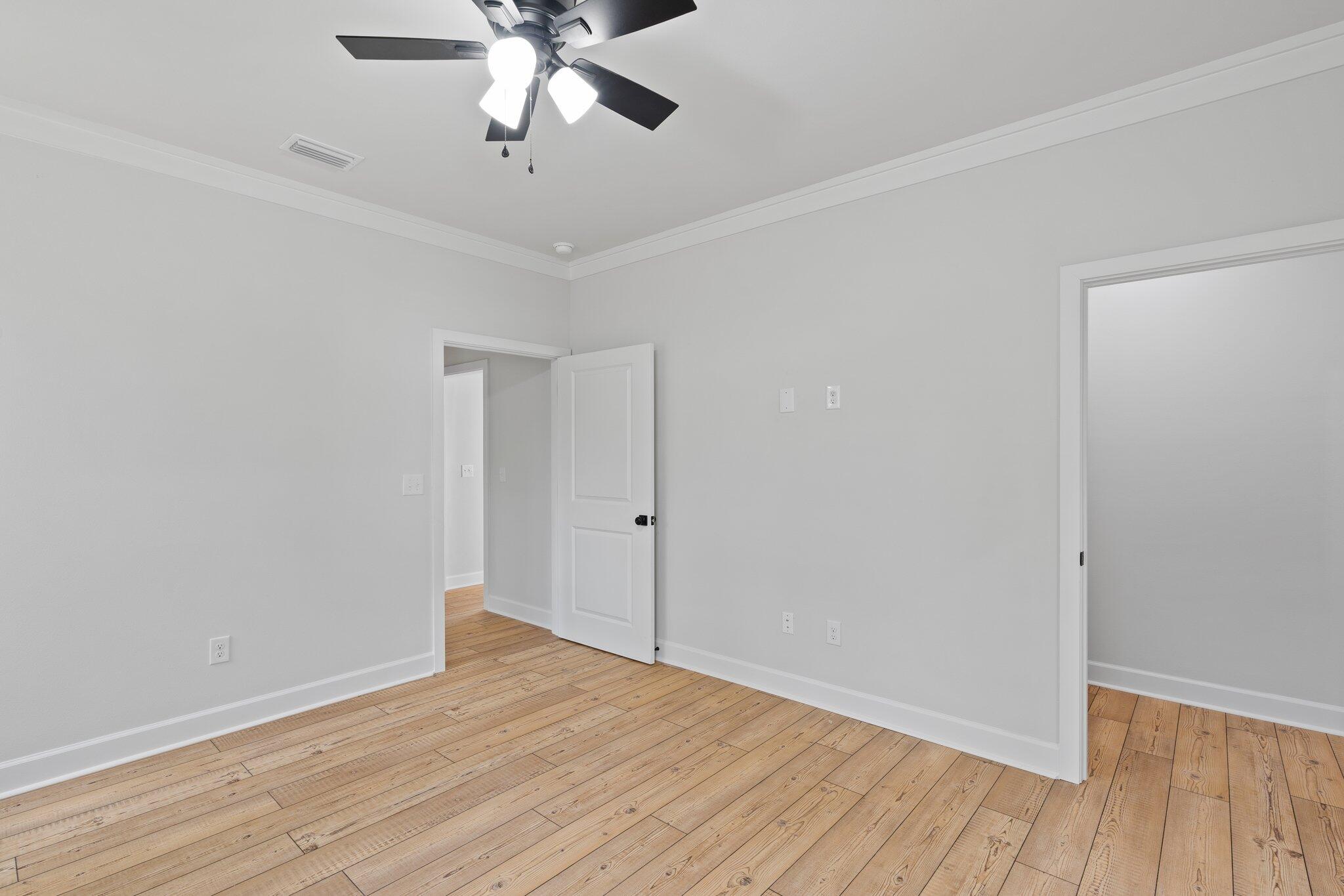 MAGNOLIA BEACH - Residential