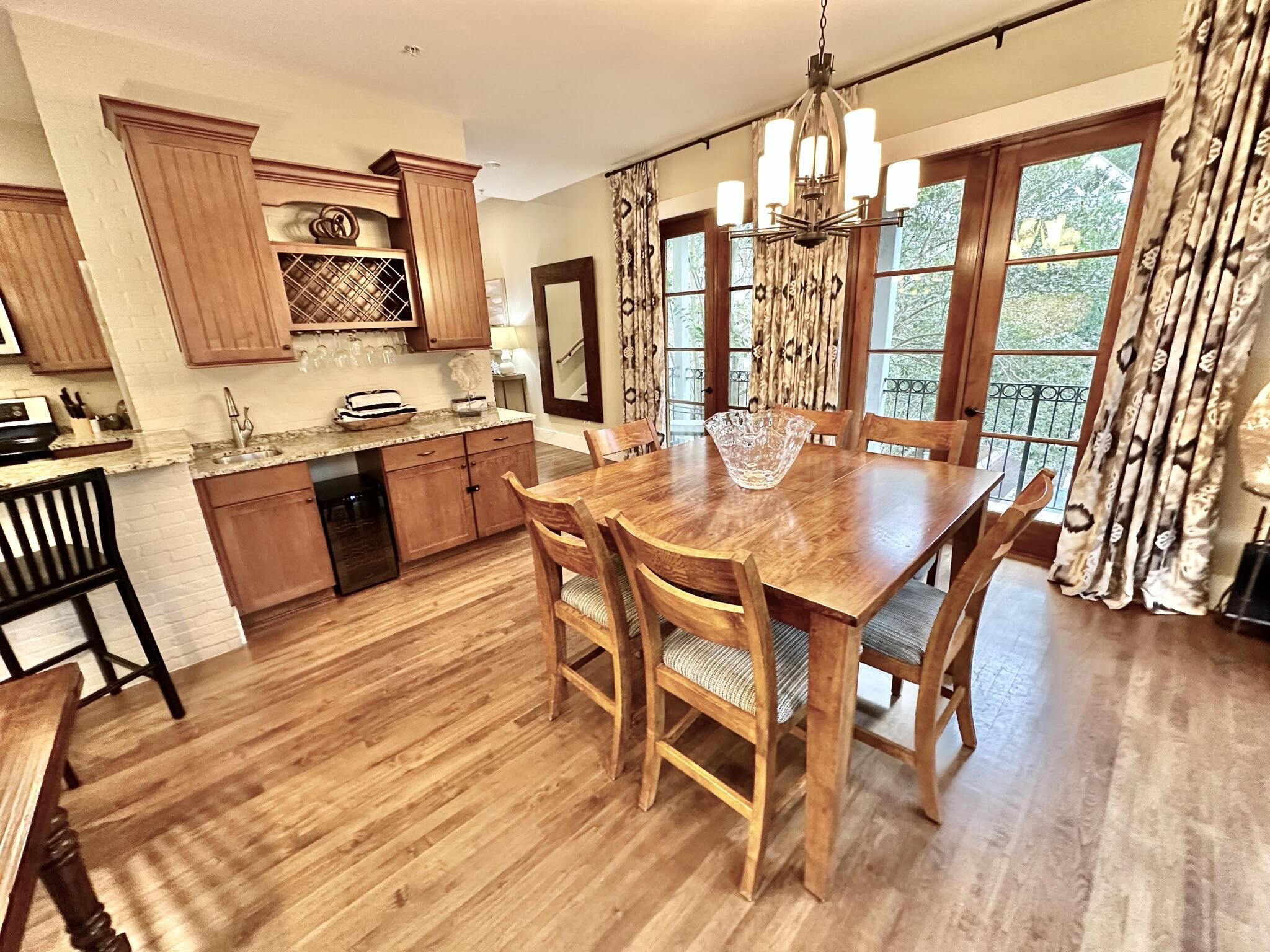 FISHERMAN'S VILLAGE - Residential