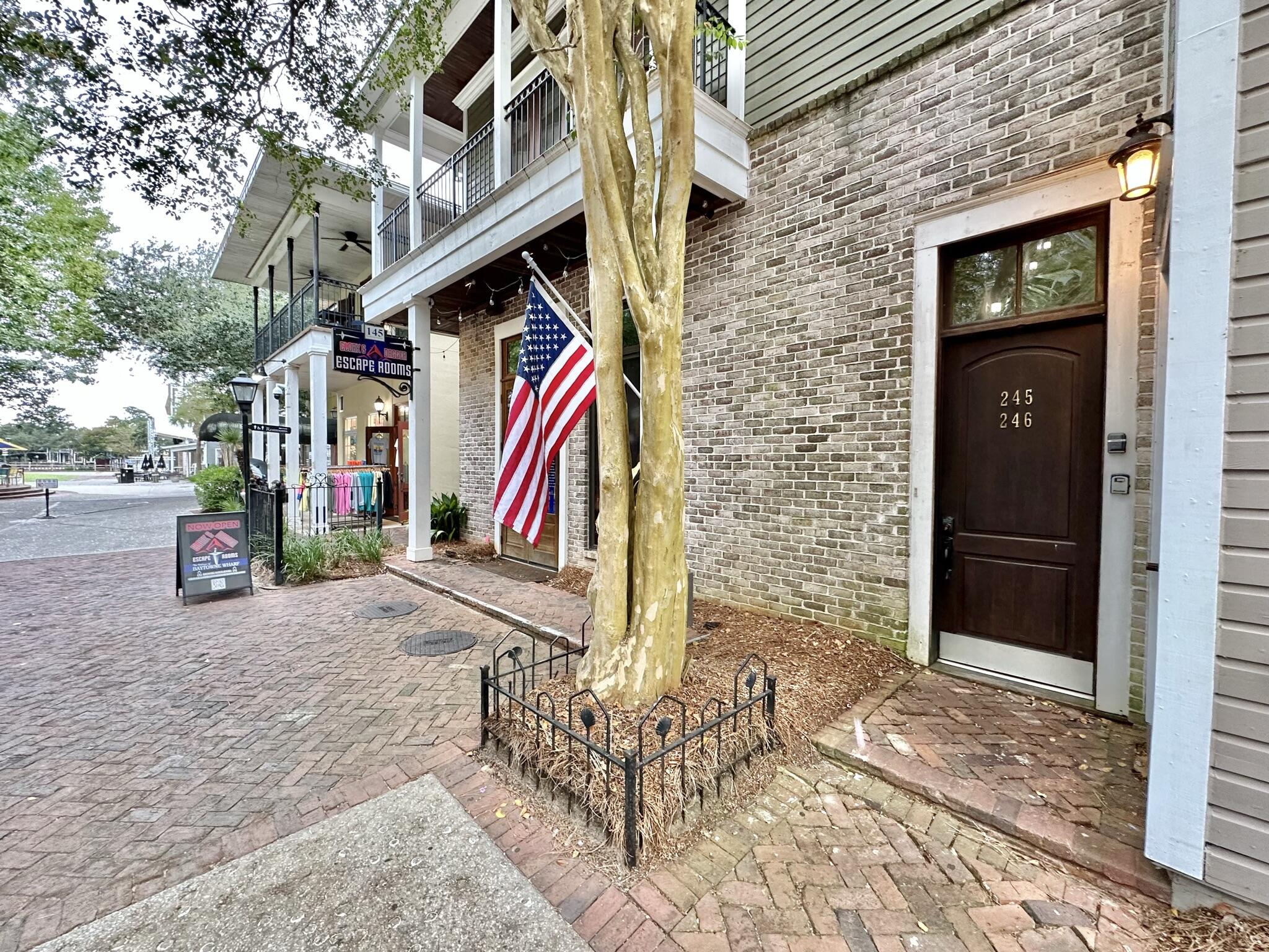 FISHERMAN'S VILLAGE - Residential