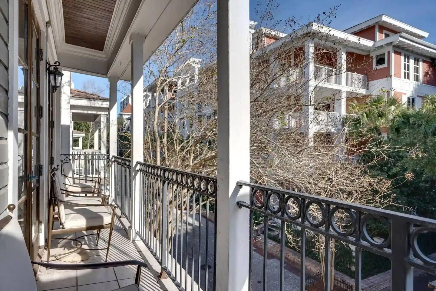 FISHERMAN'S VILLAGE - Residential