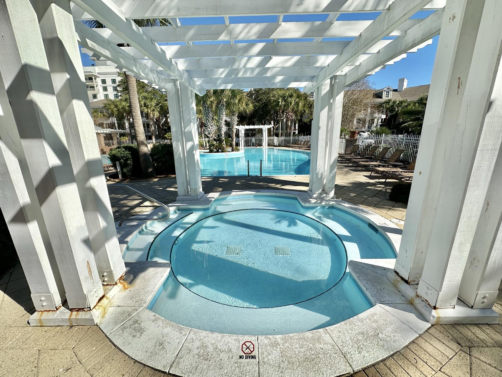 FISHERMAN'S VILLAGE - Residential