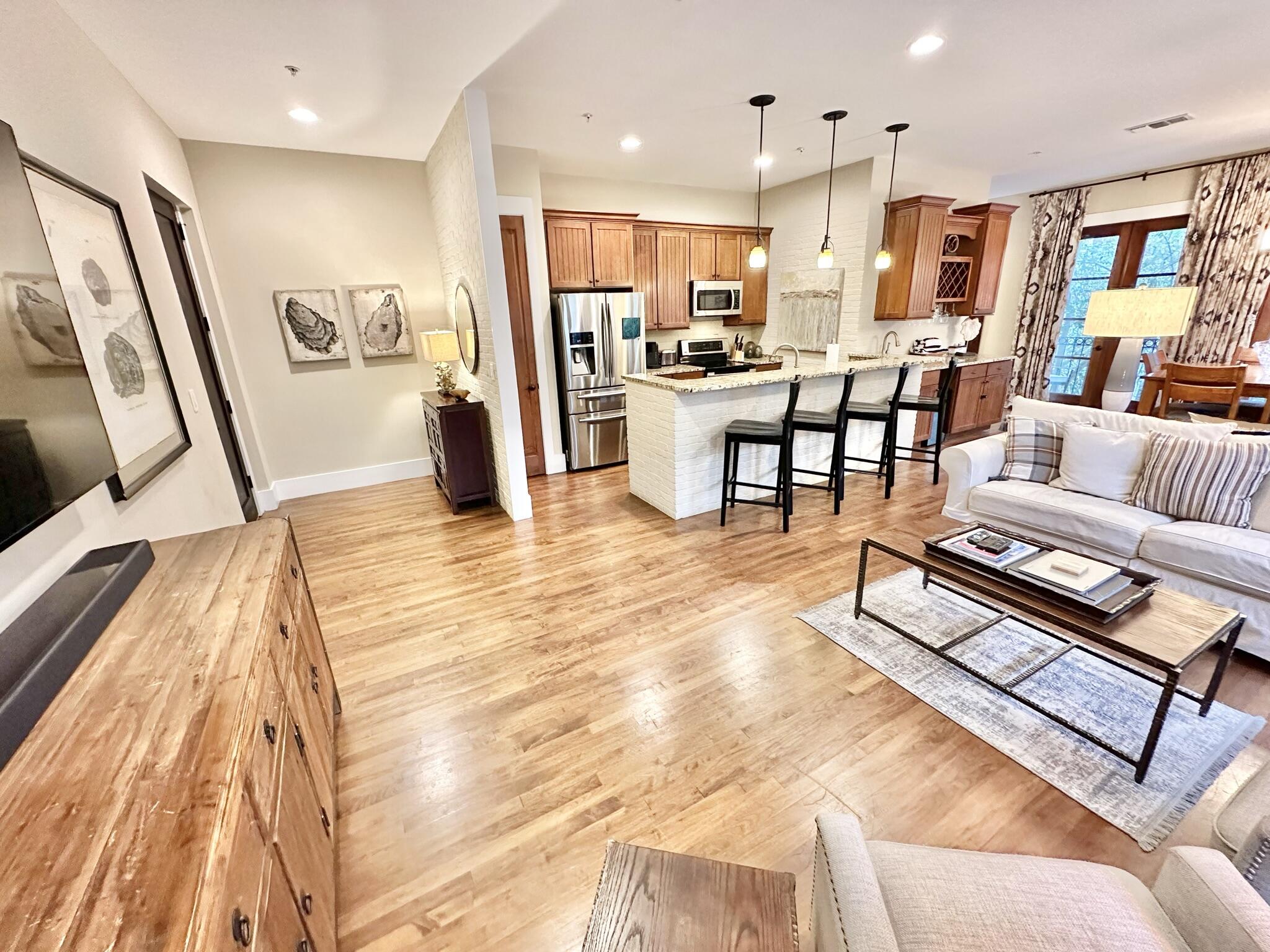 FISHERMAN'S VILLAGE - Residential