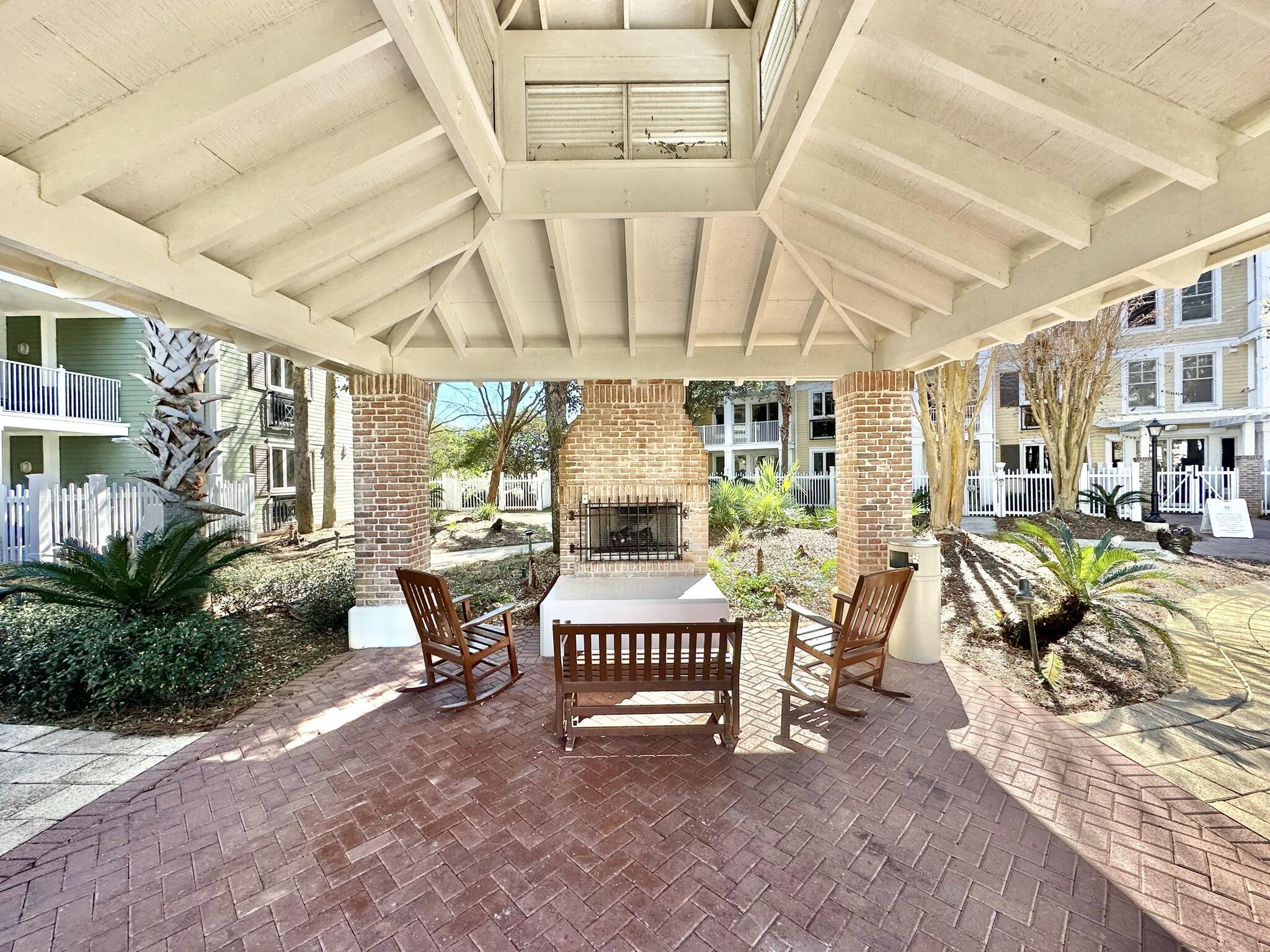 FISHERMAN'S VILLAGE - Residential