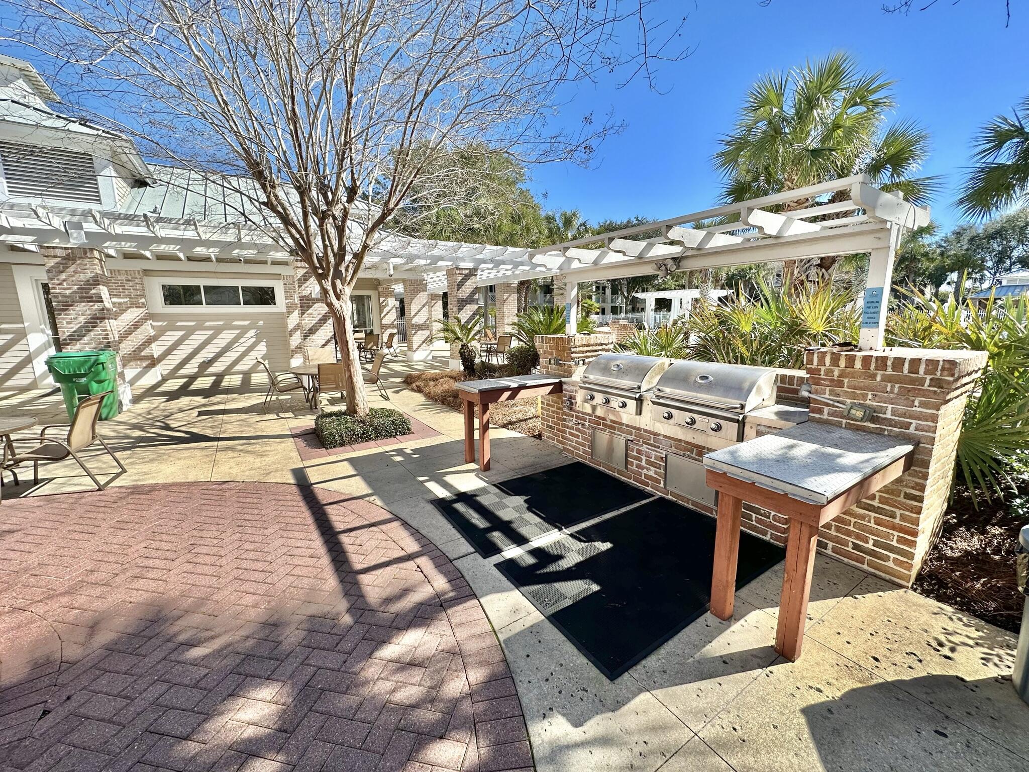 FISHERMAN'S VILLAGE - Residential