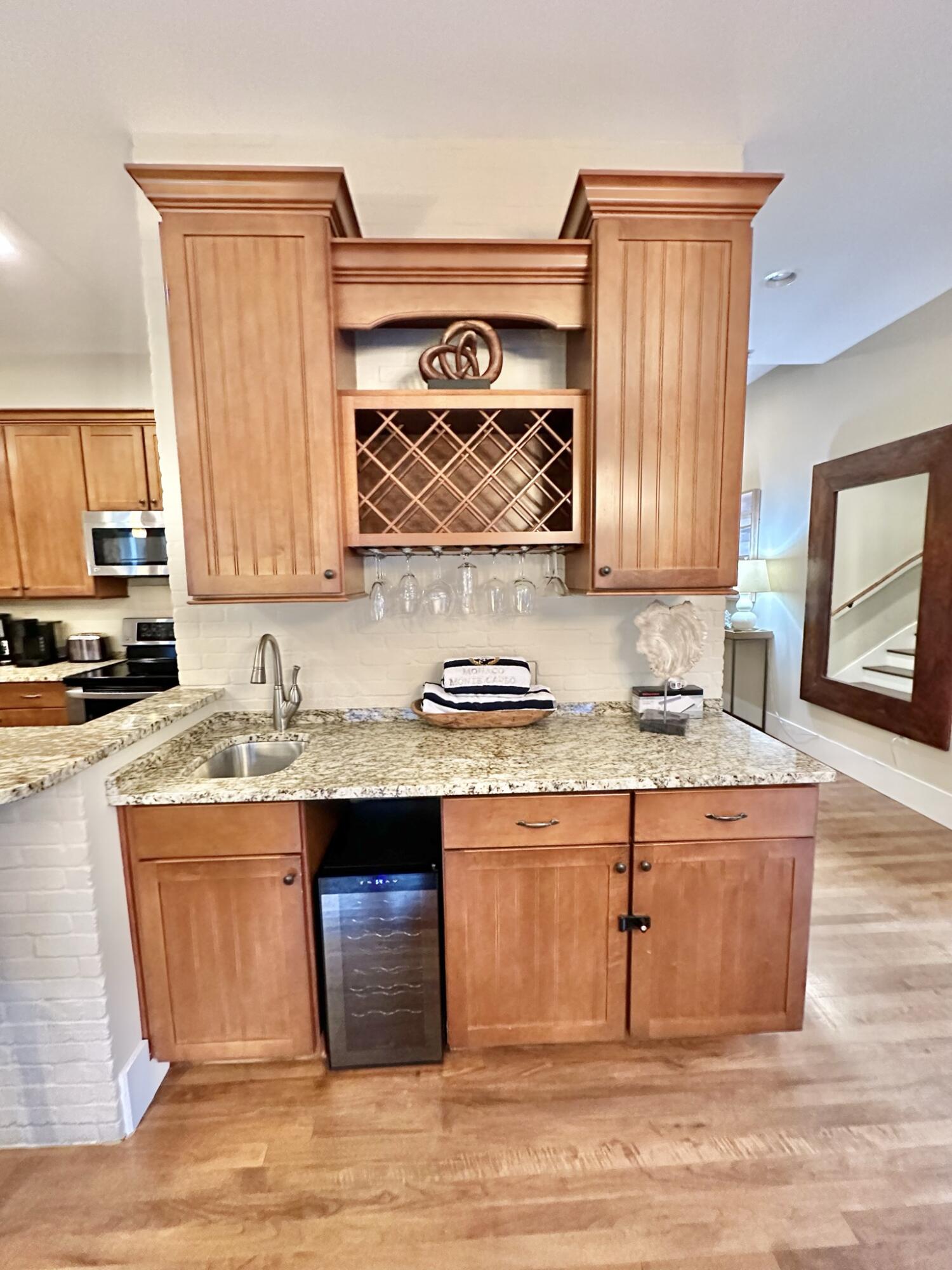 FISHERMAN'S VILLAGE - Residential