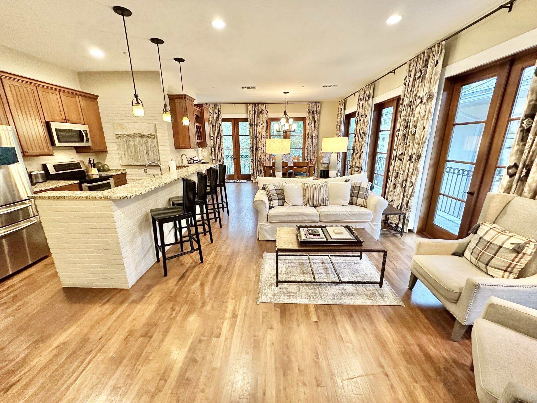 FISHERMAN'S VILLAGE - Residential