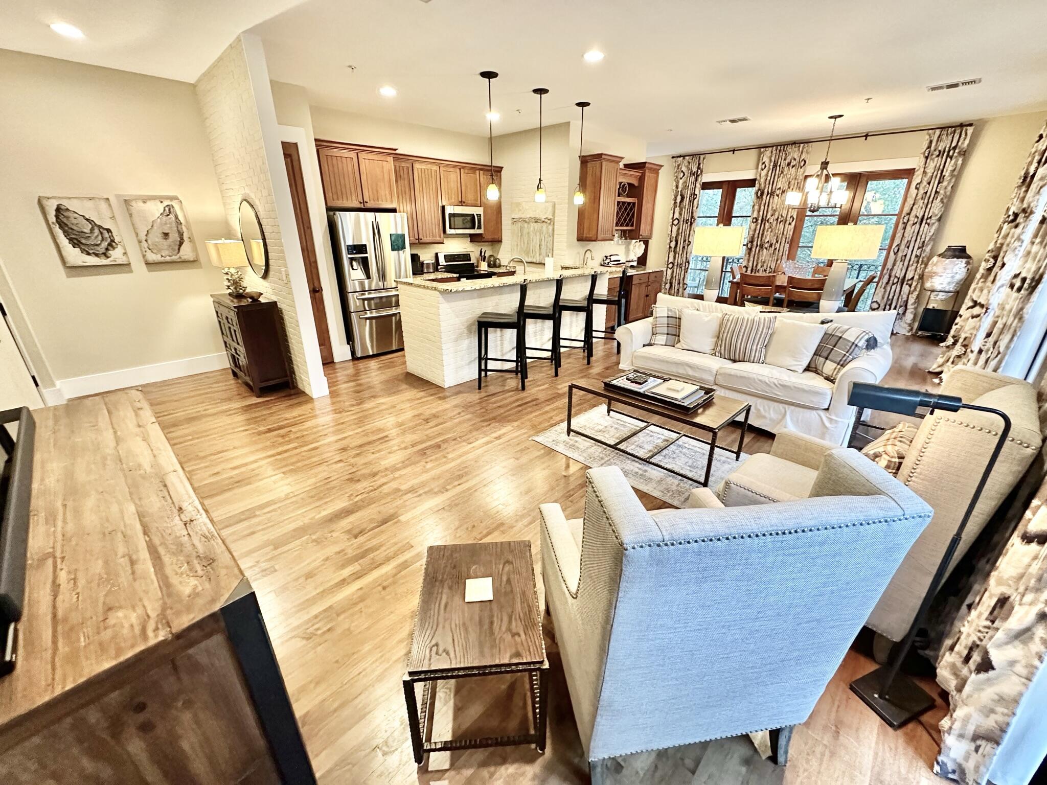 FISHERMAN'S VILLAGE - Residential