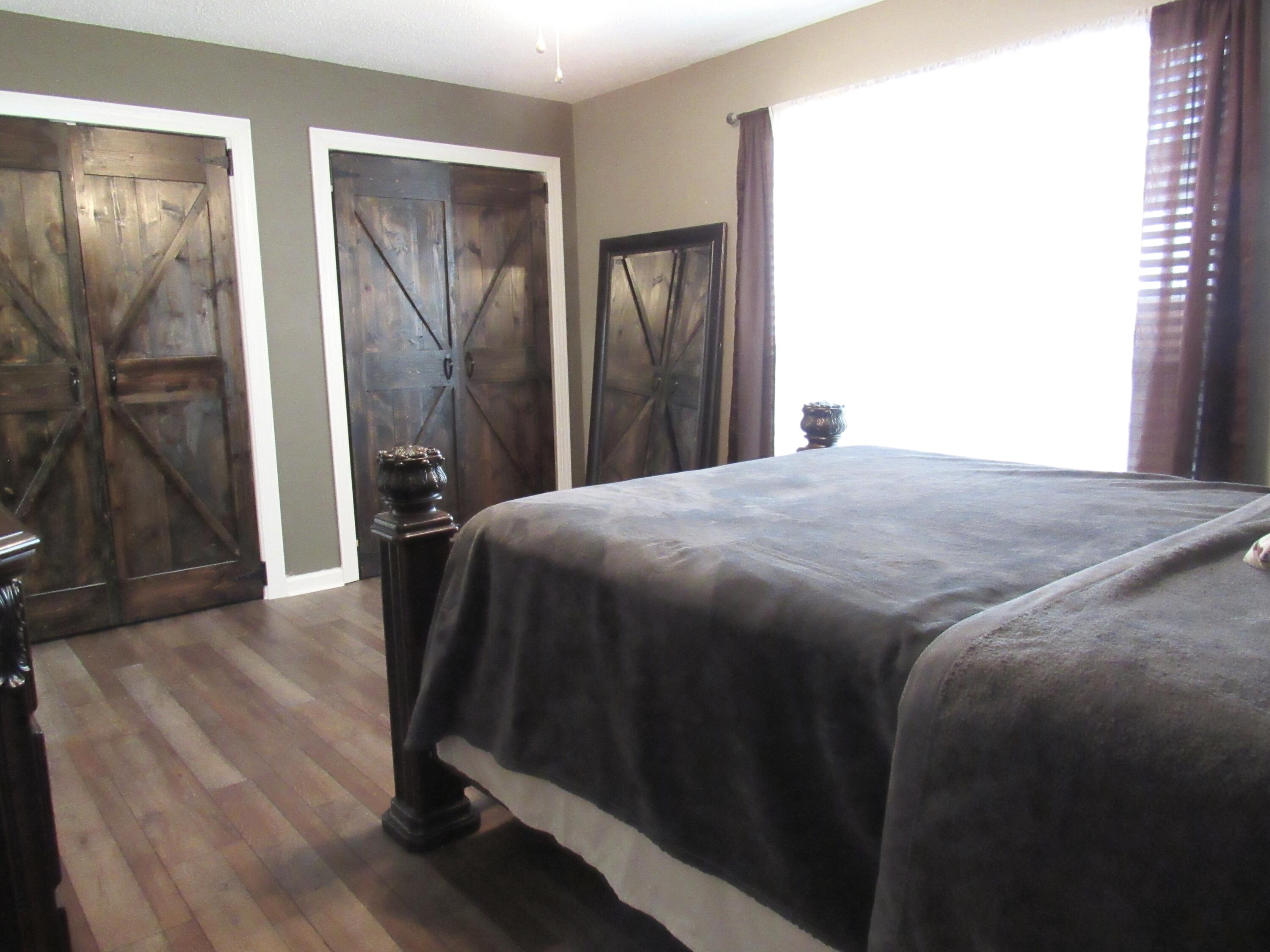 HOLLYROD PARK LOT 27 BLK B - Residential