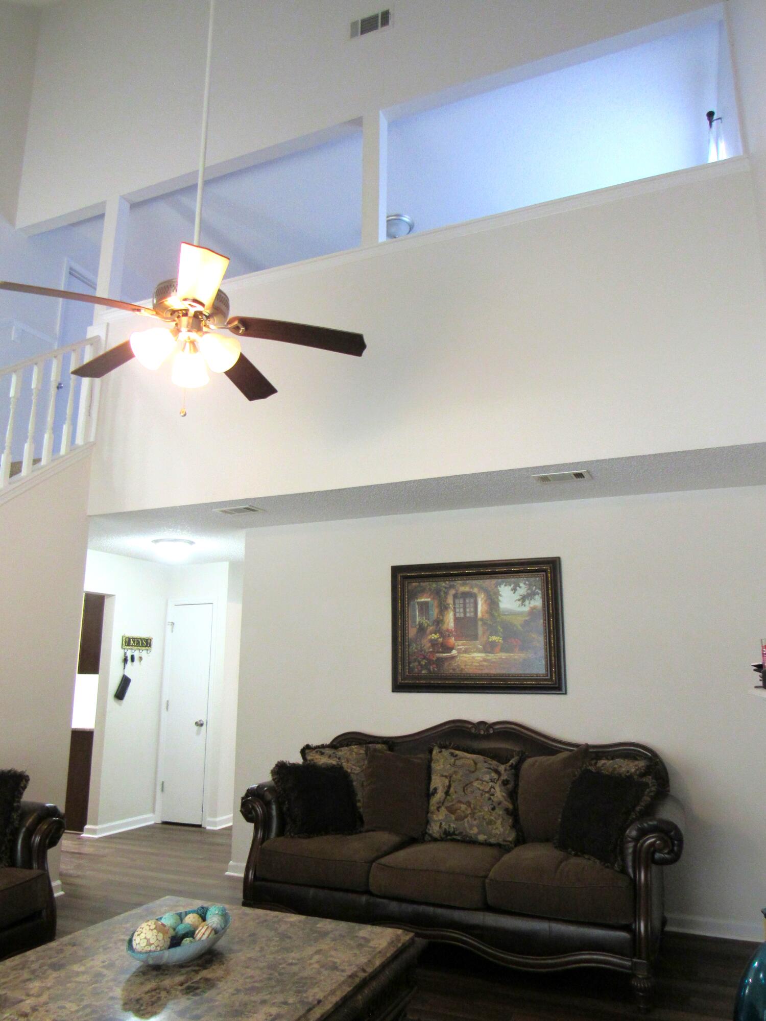 HOLLYROD PARK LOT 27 BLK B - Residential