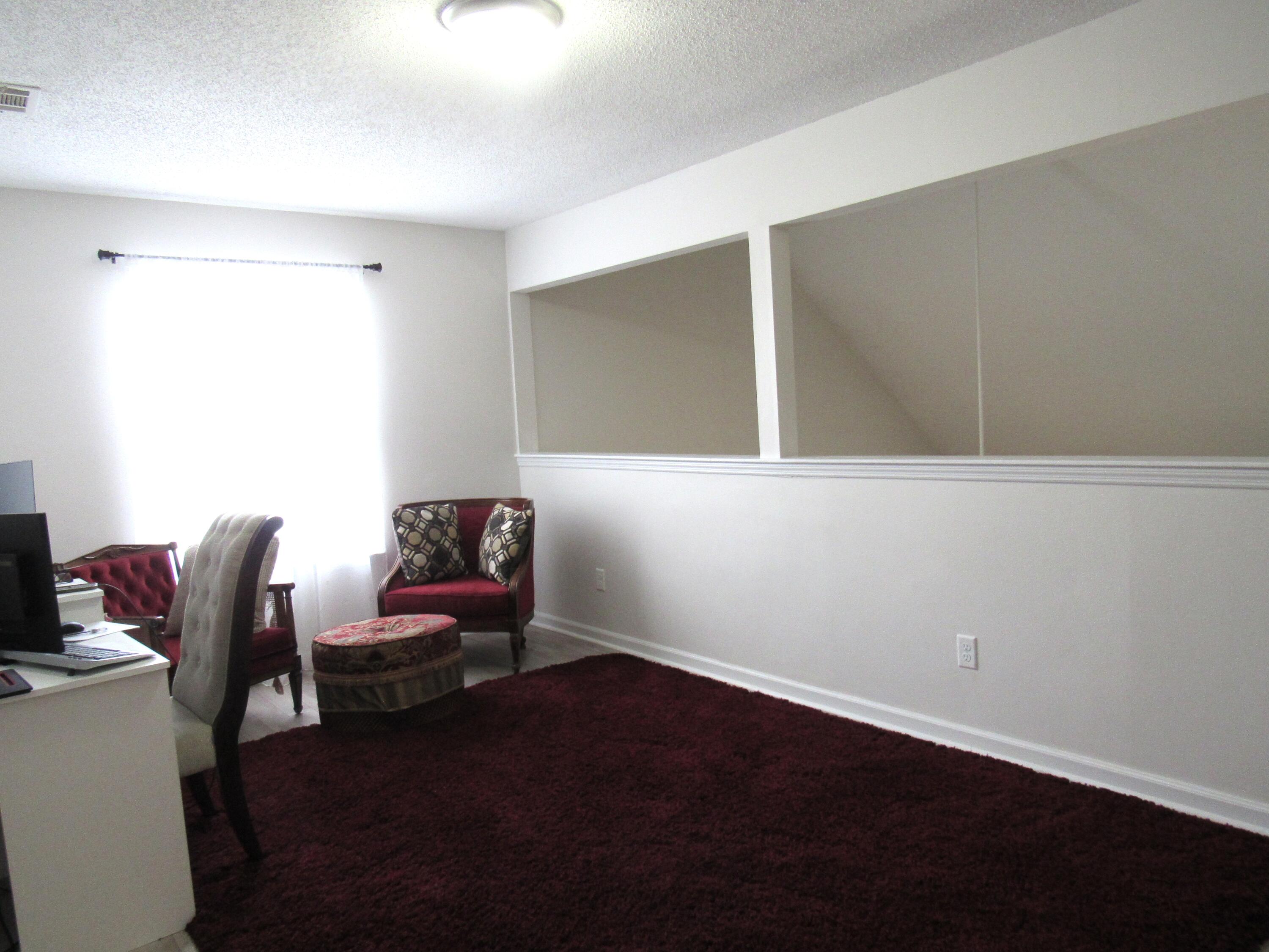 HOLLYROD PARK LOT 27 BLK B - Residential