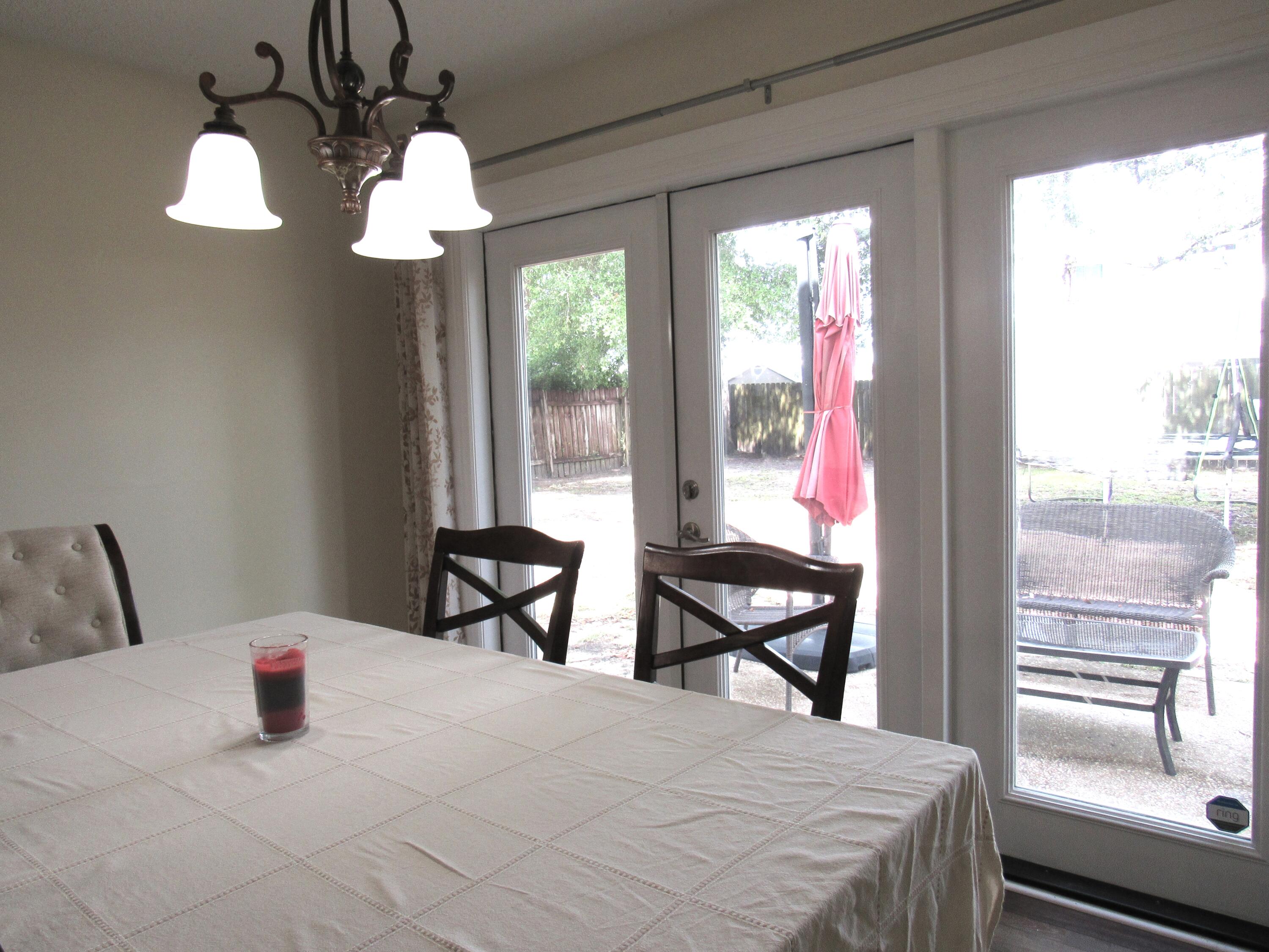 HOLLYROD PARK LOT 27 BLK B - Residential