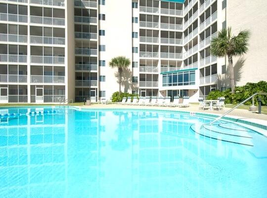 HOLIDAY SURF & RACQUET CLUB - Residential