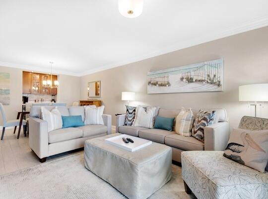 HOLIDAY SURF & RACQUET CLUB - Residential