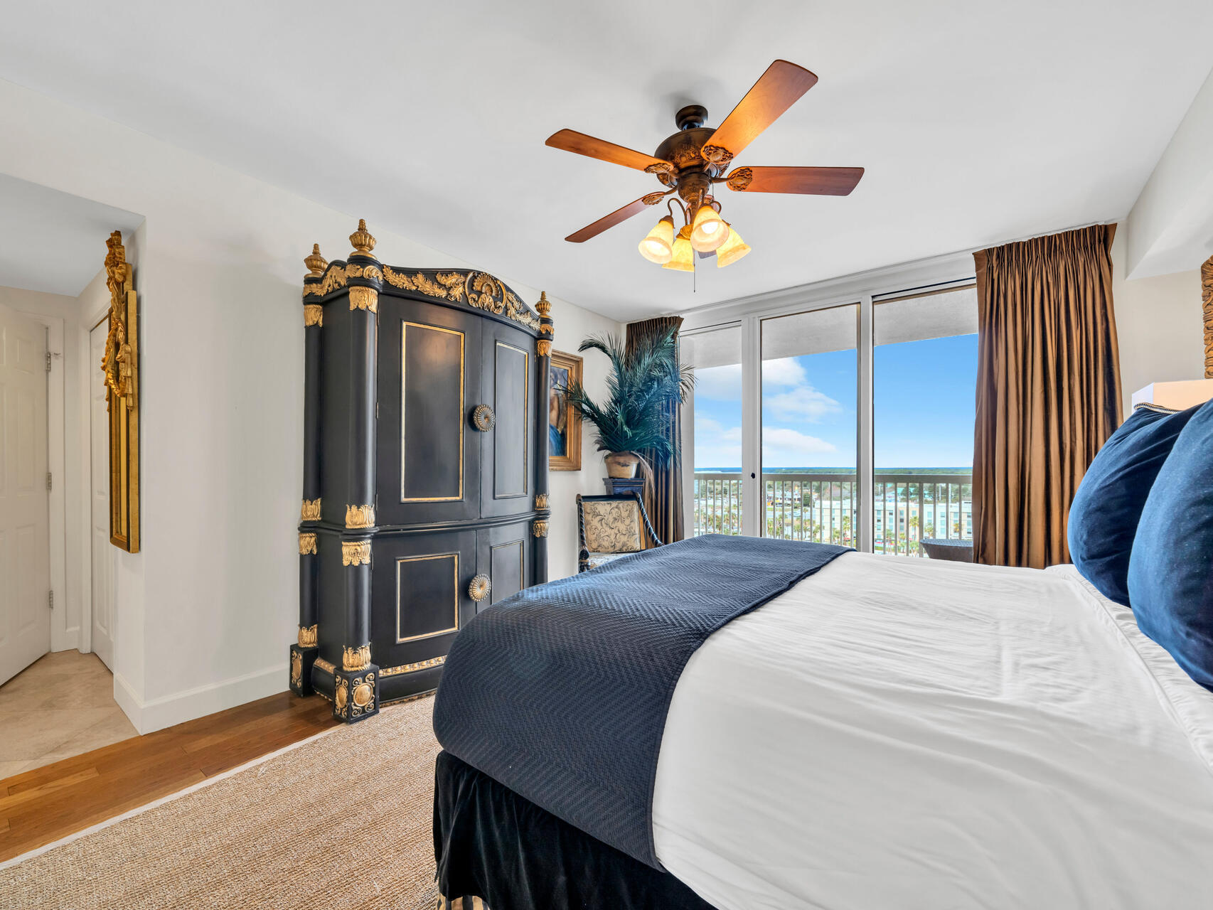 ST. MAARTEN AT SILVER SHELLS - Residential
