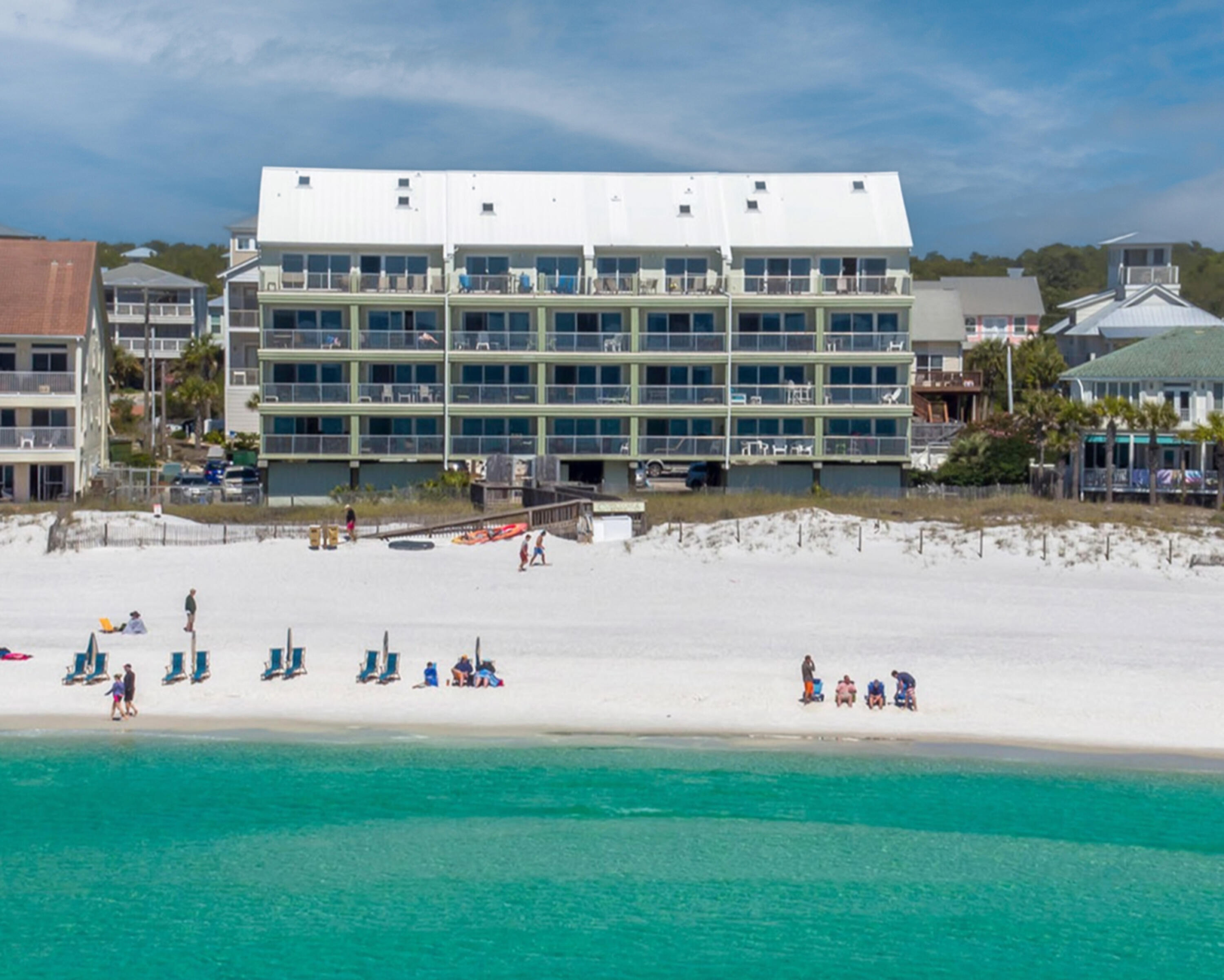 COMMODORE'S RETREAT LIMITED CONDO - Residential