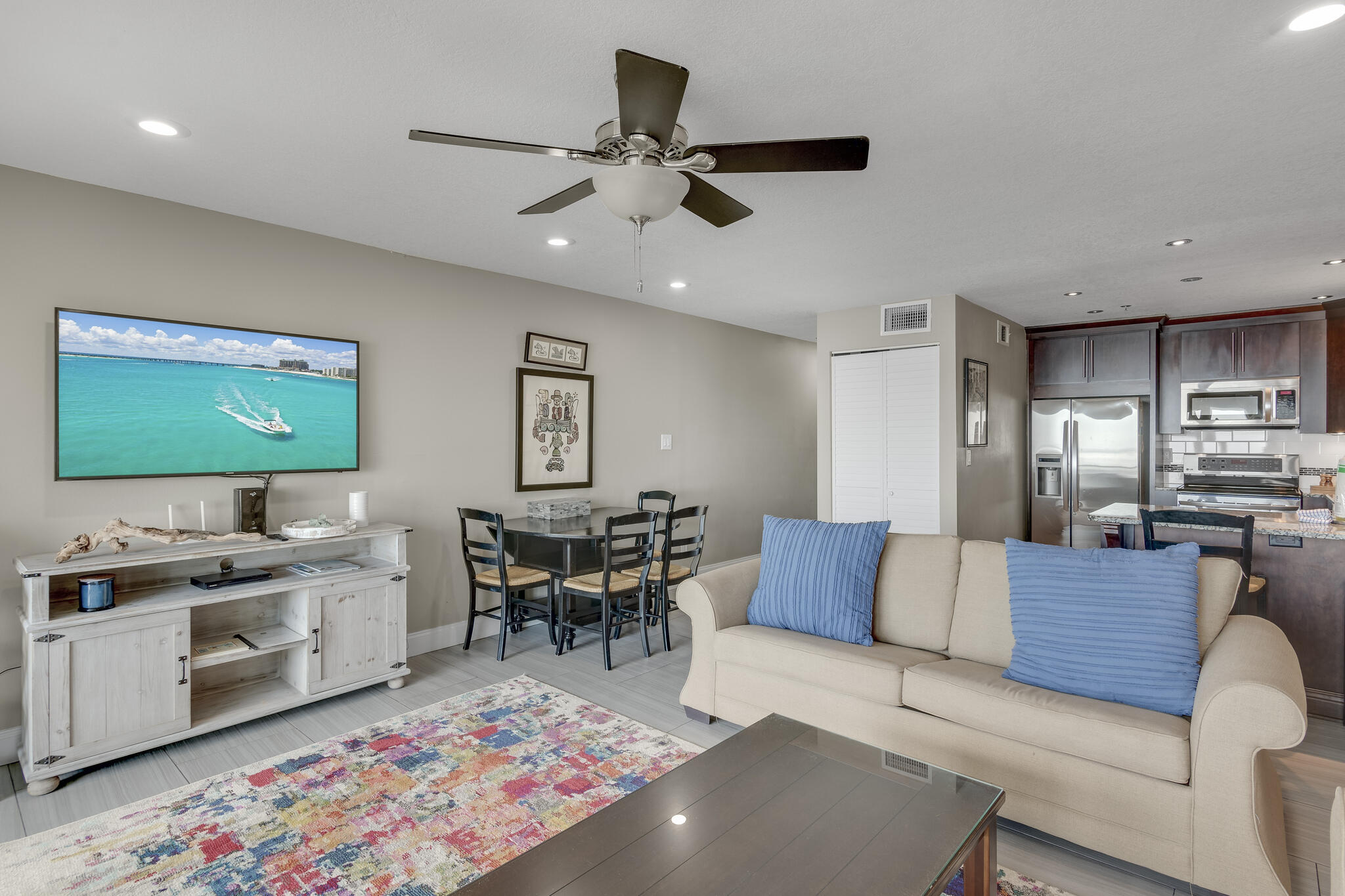 COMMODORE'S RETREAT LIMITED CONDO - Residential