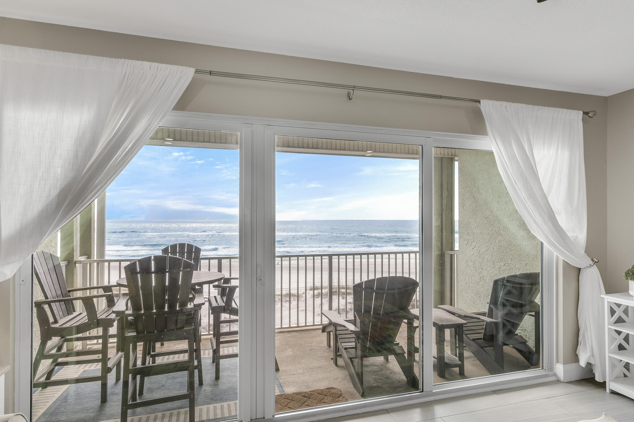 COMMODORE'S RETREAT LIMITED CONDO - Residential